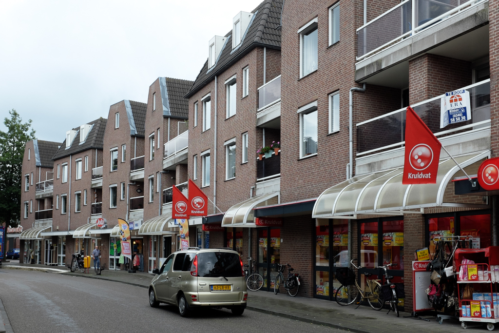 Maarssen - Nassaustraat app winkels-2.jpg