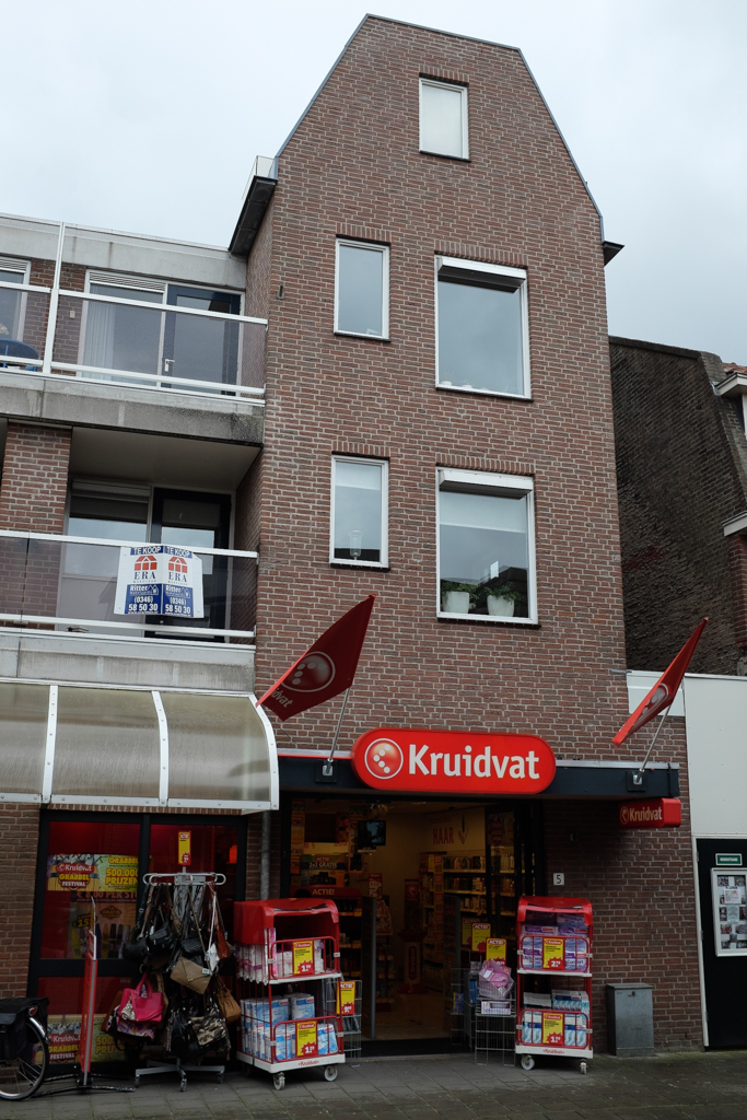 Maarssen - Nassaustraat app winkels-3.jpg