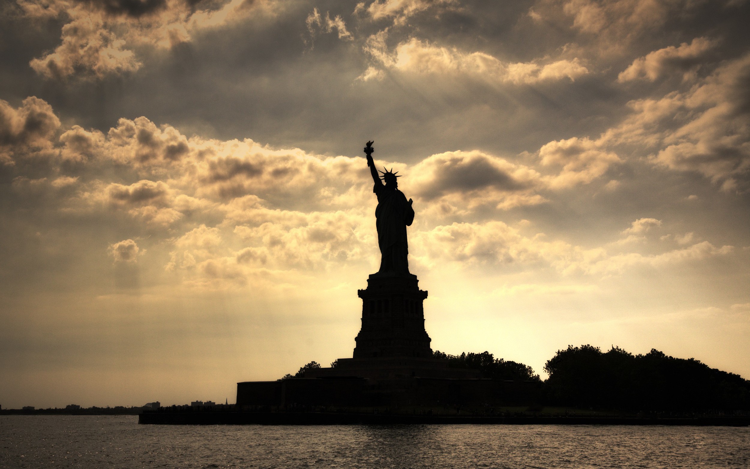 Statue-Of-Liberty-8.jpeg