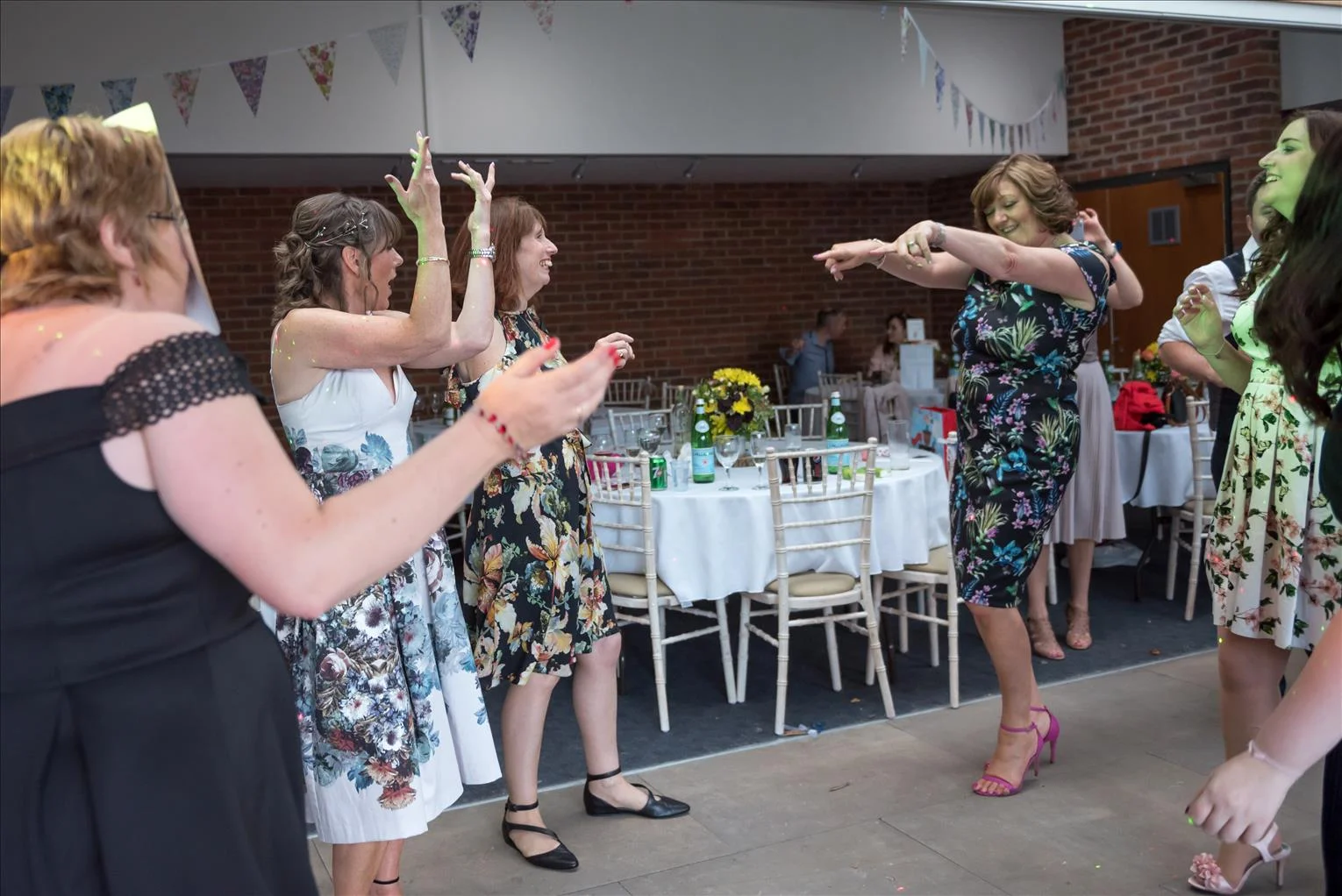 Mr & Mrs Hine -554.jpg