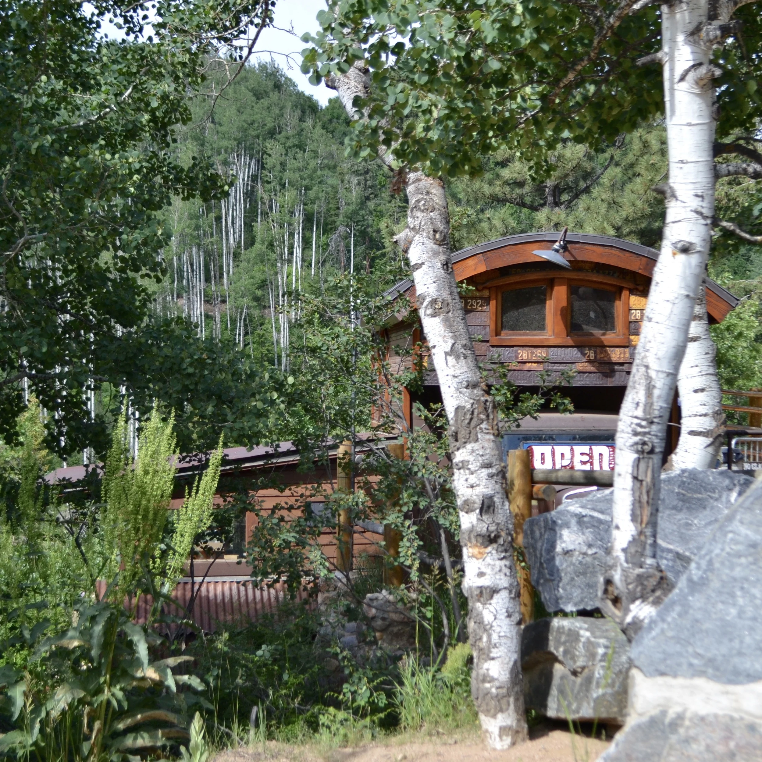 Should I take my kids to Strawberry Park Hot Springs?