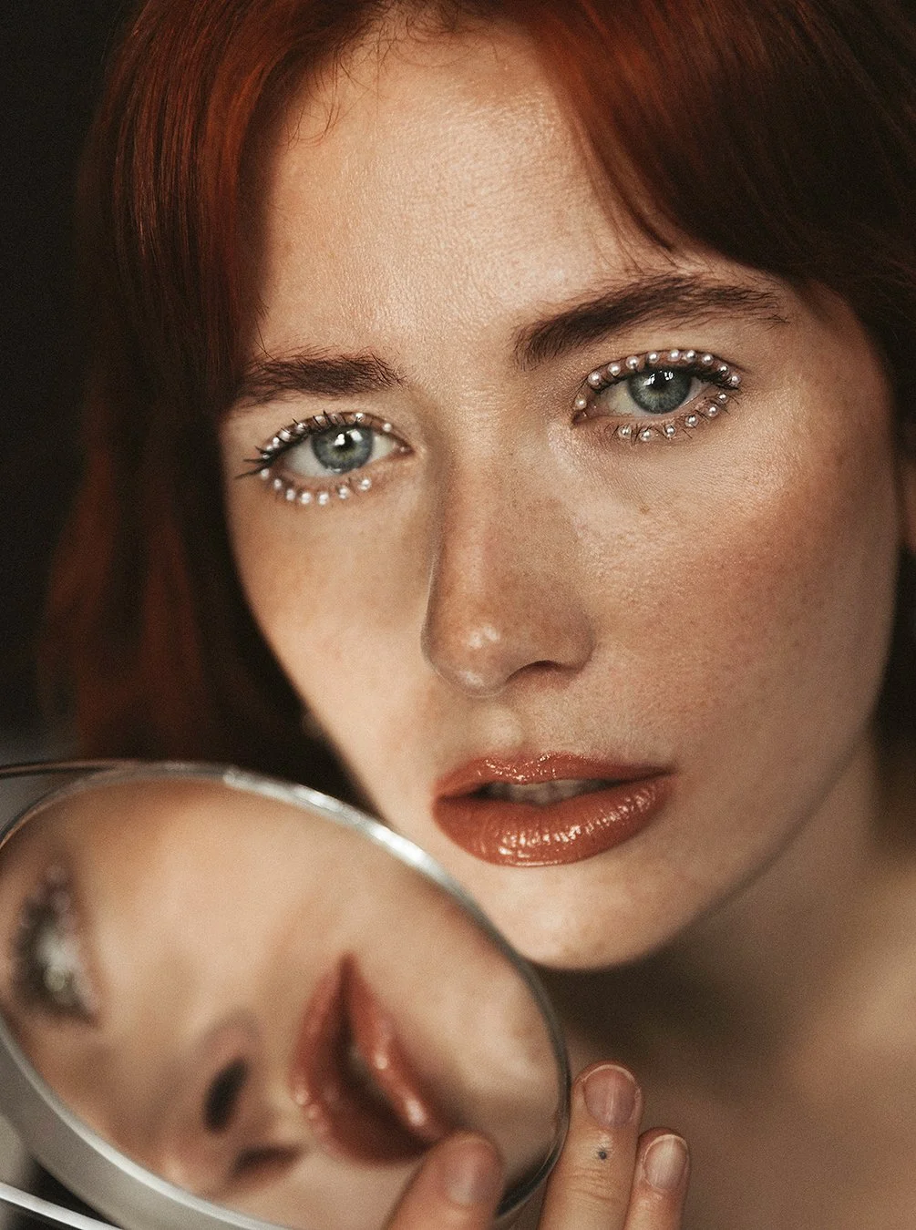 REGINA_LOOK_2_6_FACEBOOK web.jpg