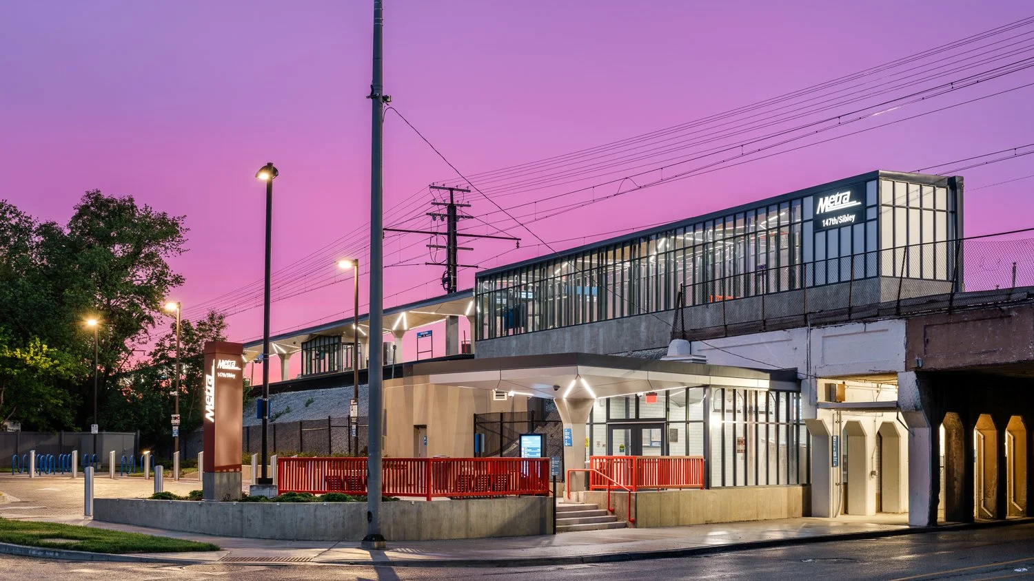 Metra 147th Street Station