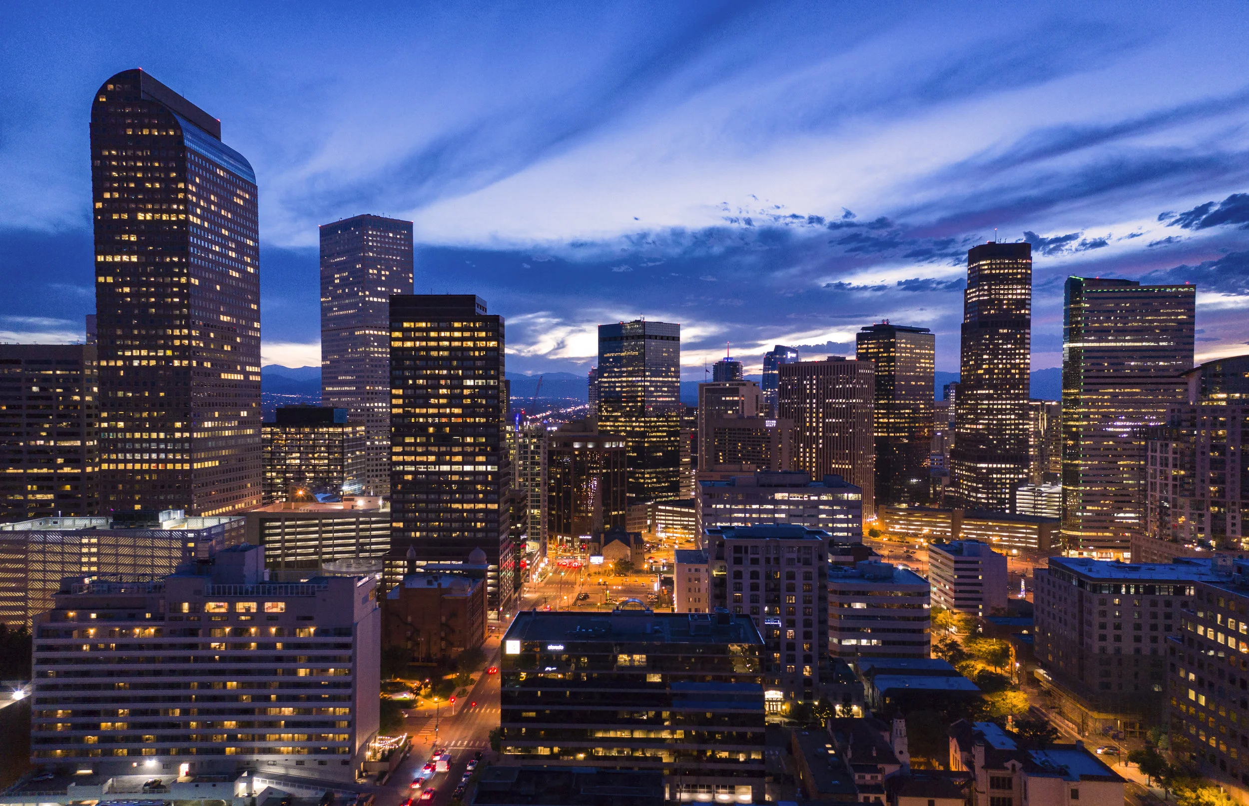 0845 Denver Skyline Dusk Ia I.jpg