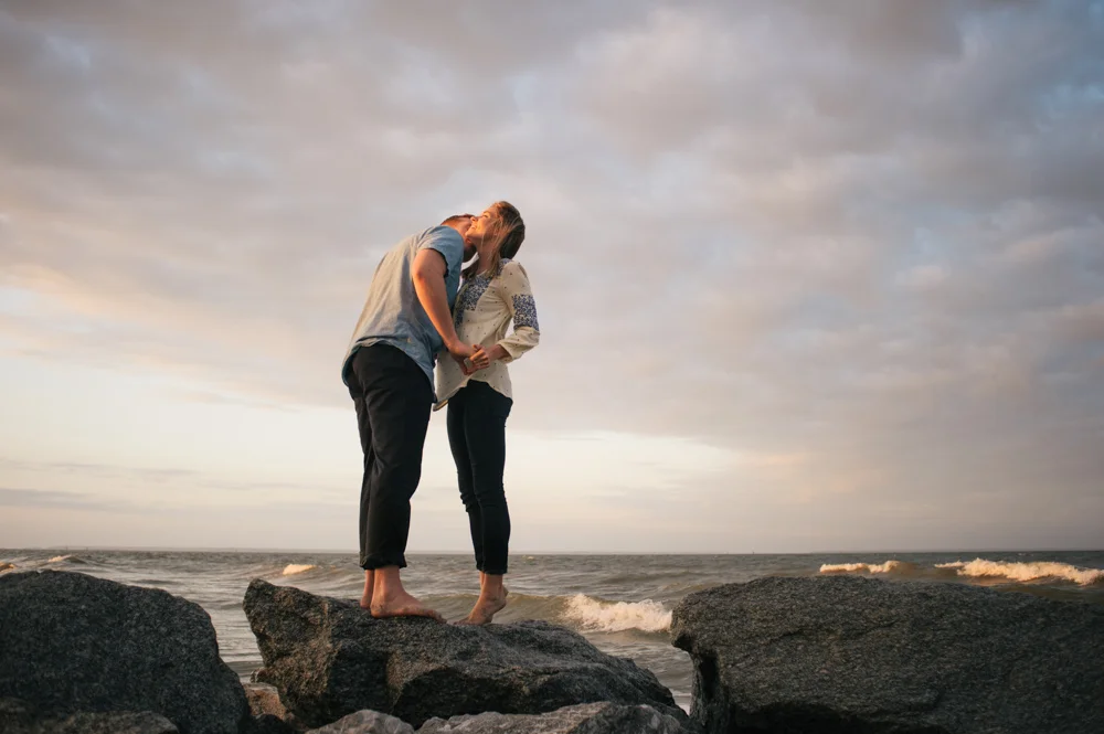 savannah-georgia-engagement-photographer-fort-pulaski-engagement-session-tybee-island-engagement-session