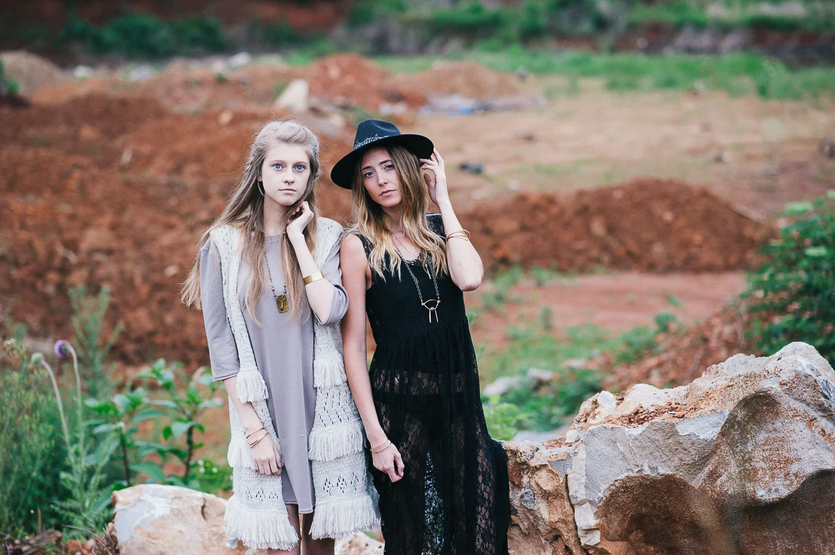 savannah-georgia-fashion-photographer-savannah-fashion-photographer-small-business-photographer-in-savannah-georgia-simon-and-ruby-sisters-of-nature-hazel-and-scout