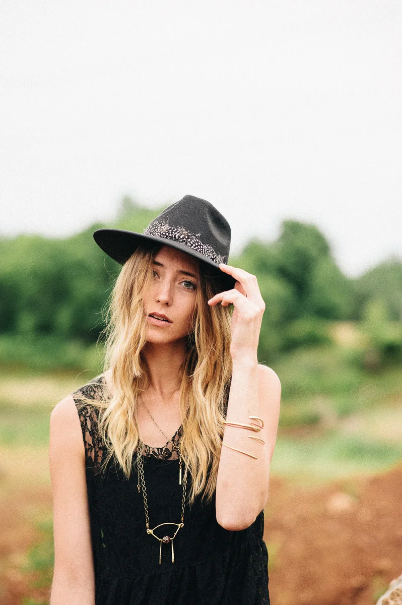 savannah-georgia-fashion-photographer-savannah-fashion-photographer-small-business-photographer-in-savannah-georgia-simon-and-ruby-sisters-of-nature-hazel-and-scout