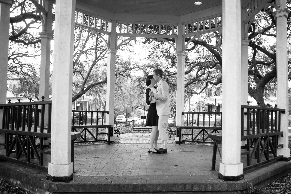 savannah-engagement-photographer-engagement-photographers-in-savannah-georgia-forsyth-park-engagement-session