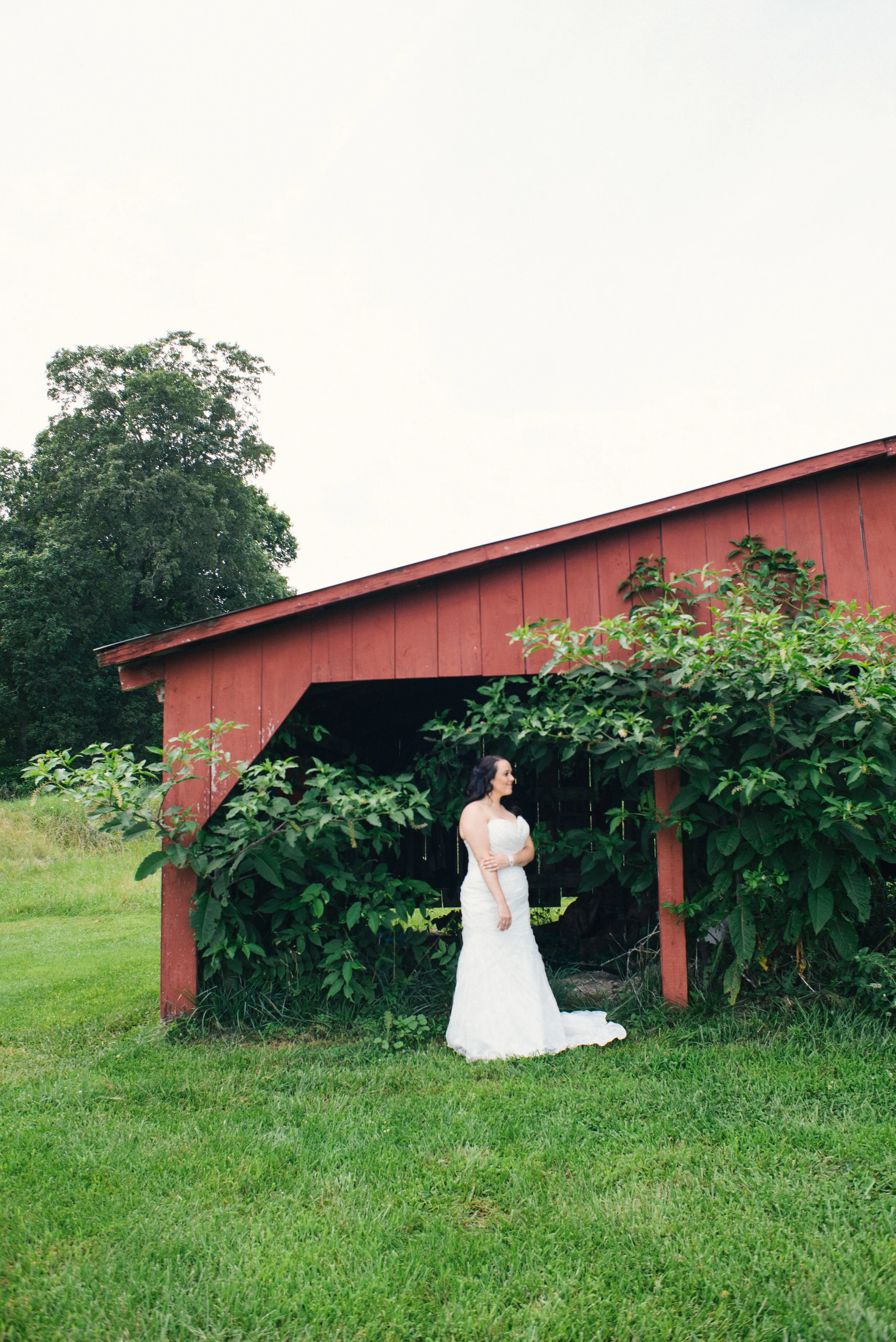 savannah-georgia-wedding-photography-wedding-photographers-in-savannah-georgia-mitchell-indiana-farm-wedding