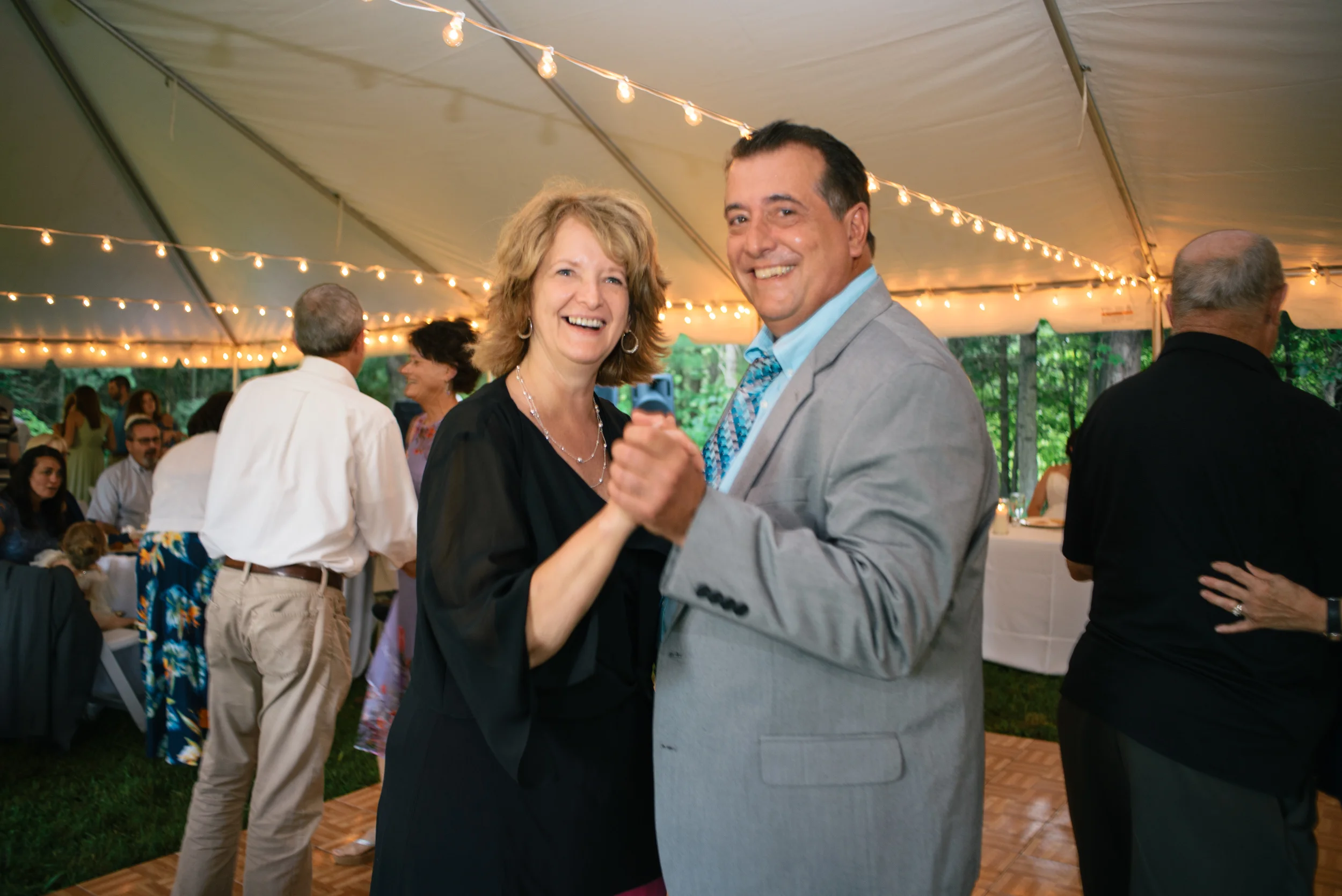 lauren-and-josh-mitchell-indiana-july-2017-m-newsom-photography- (869 of 1000).jpg