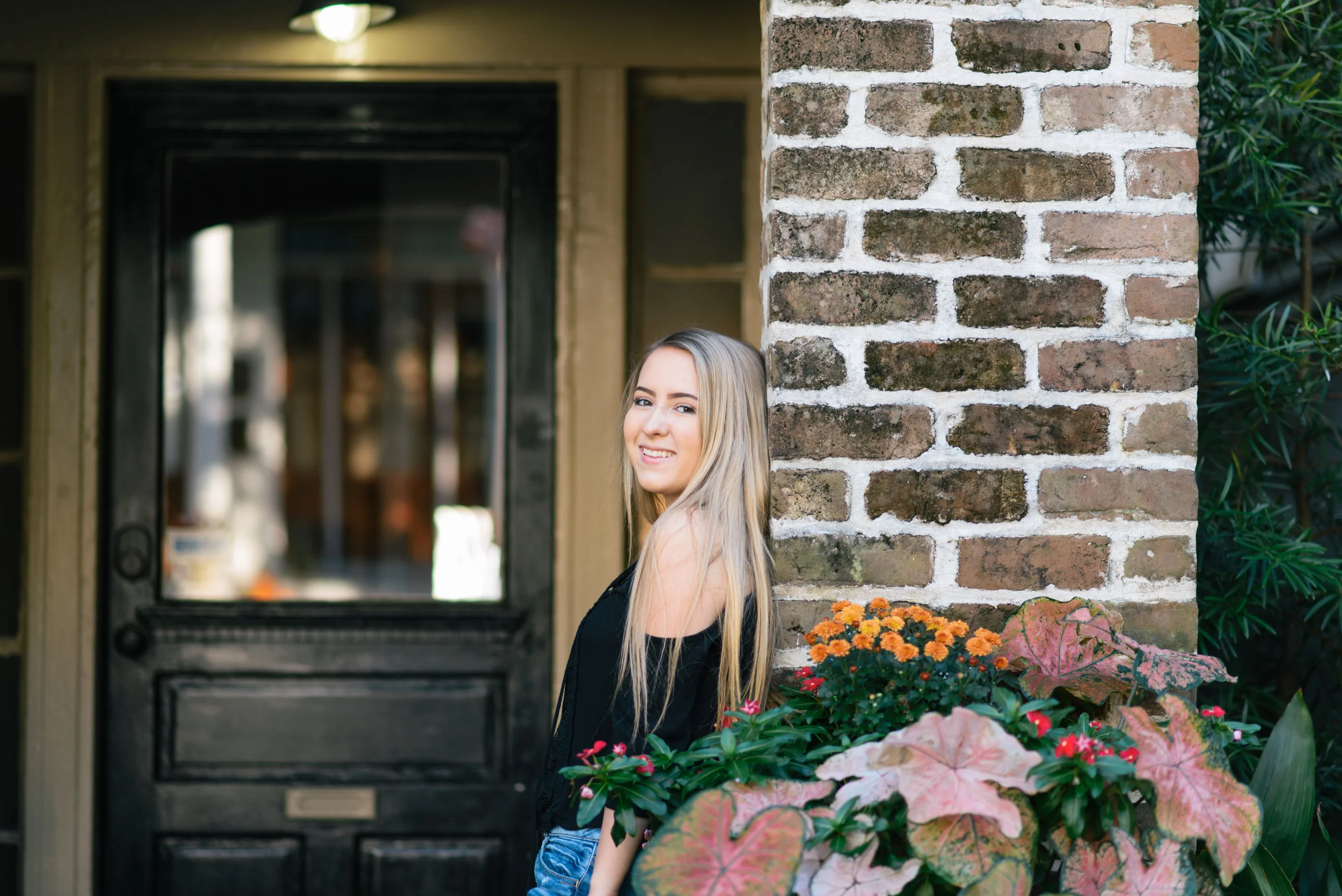 savannah-senior-photographer-senior-session-at-forsyth-park-in-savannah-georgia-meg-hill-photo-savannah-senior-photographer