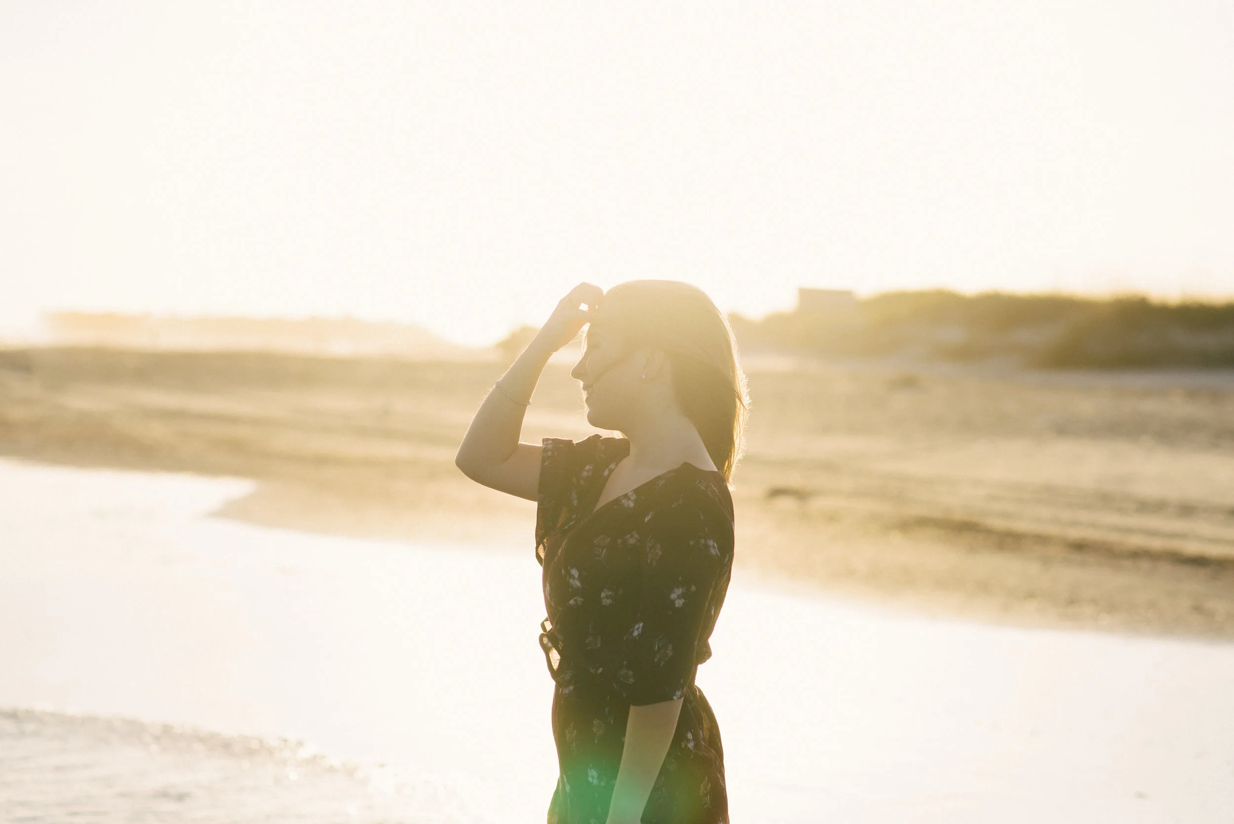 savannah-senior-photographer-senior-session-at-forsyth-park-in-savannah-georgia-meg-hill-photo-savannah-senior-photographer-tybee-island-senior-session-2016