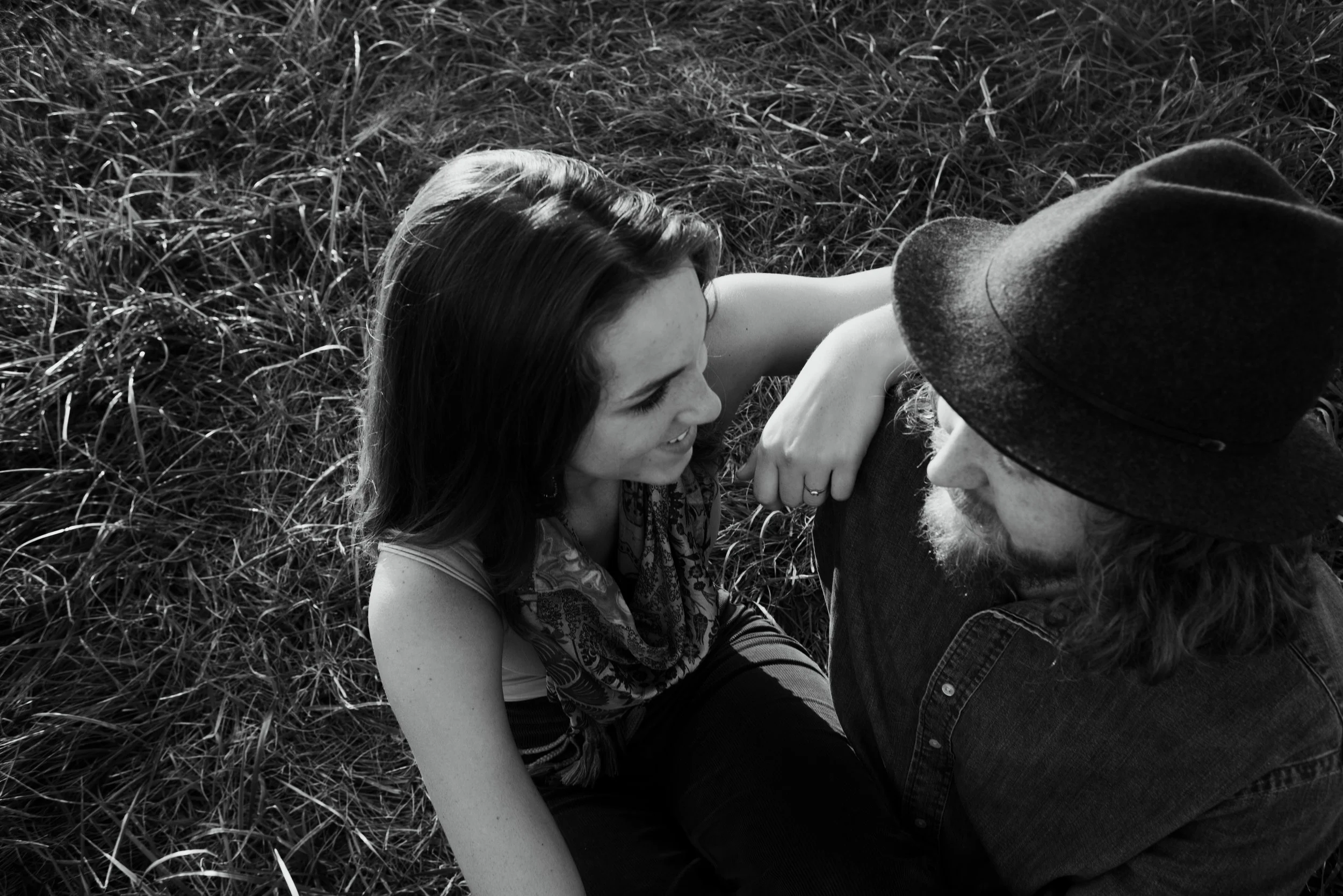 raleigh-north-carolina-engagement-session-meg-hill-photo-raleigh-engagement-photographer-carborro-engagemnet-photographer-north-carolina-triangle-engagemnet-photographer