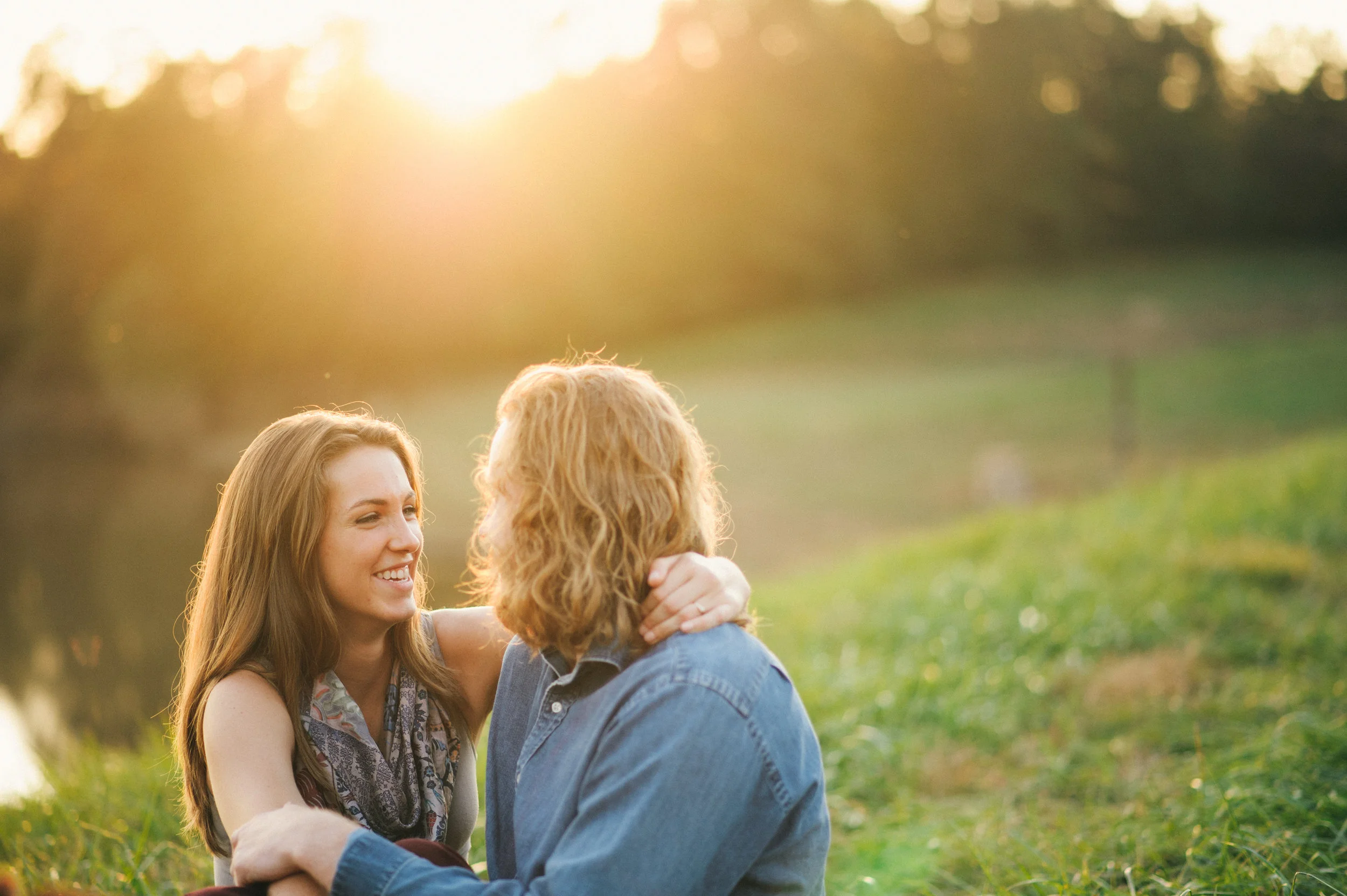 raleigh-north-carolina-engagement-session-meg-hill-photo-raleigh-engagement-photographer-carborro-engagemnet-photographer-north-carolina-triangle-engagemnet-photographer