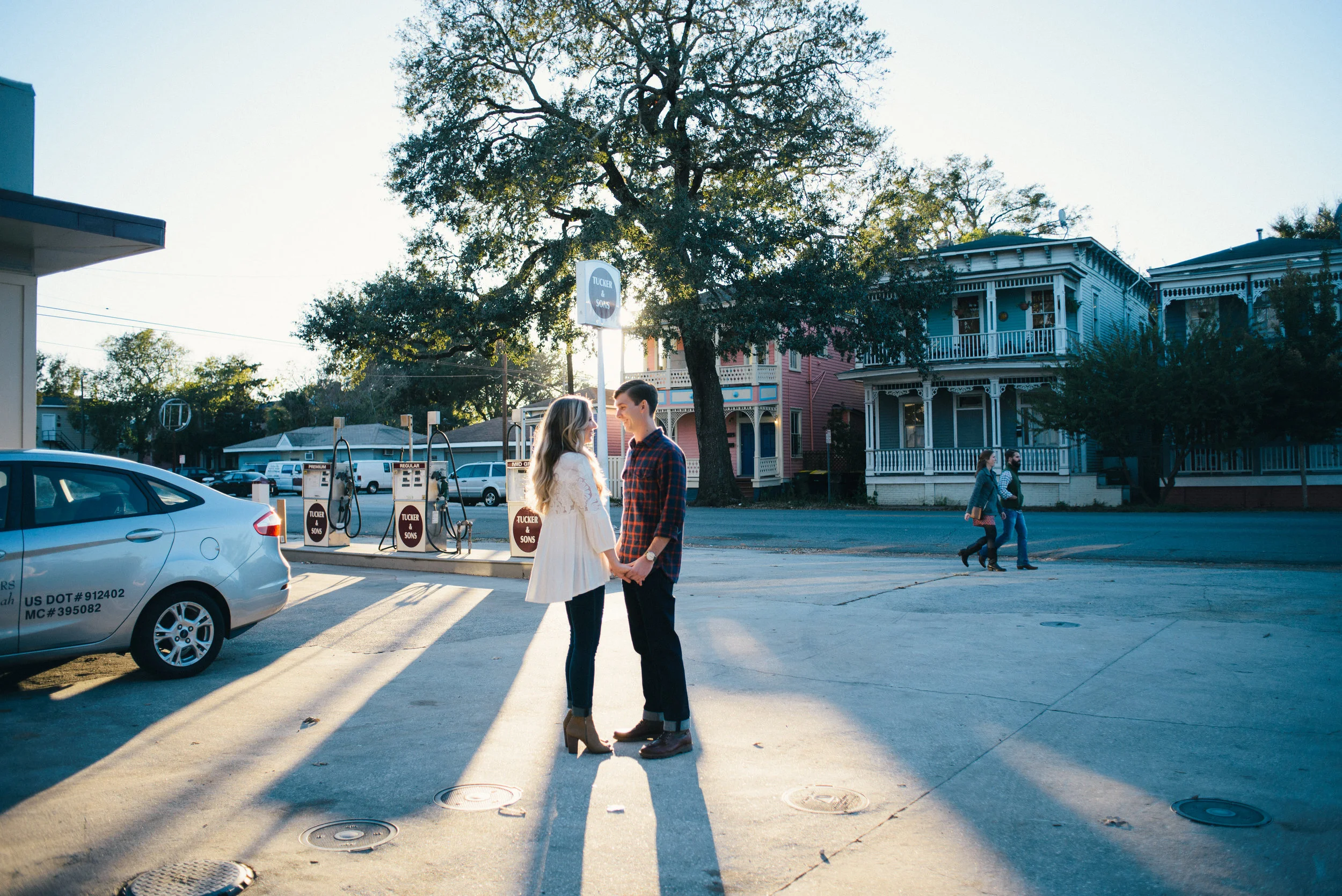 savannah-georgia-engagement-session-forsyth-park-engagement-session-savannah-engagement-photographer-meg-hill-photo