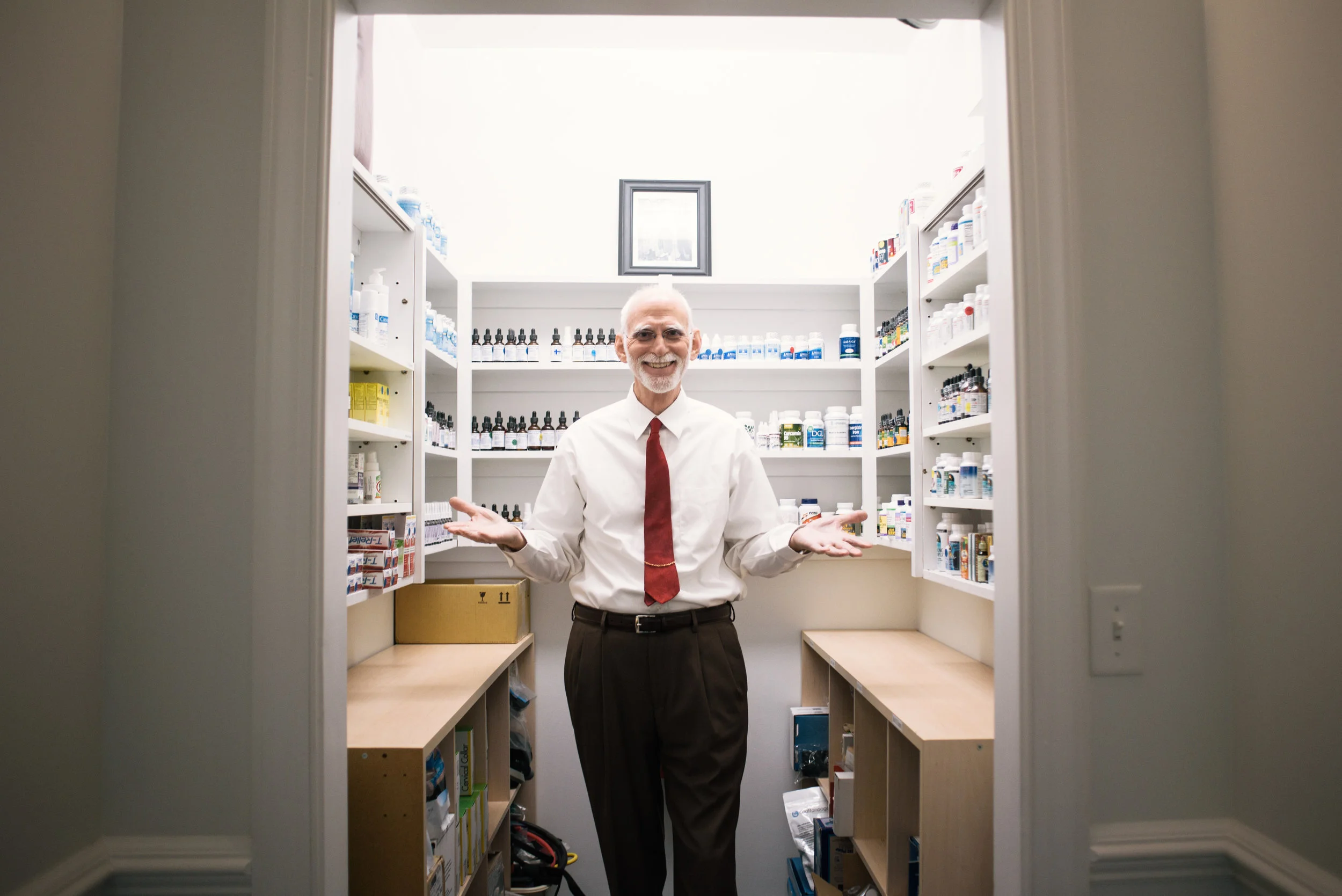 savannah-small-business-photographer-coastal-chiropractic-clinic-dr-stephen-goldberg-meg-hill-photo-savannah-georgia-small-business-photographer-small-business-branding-in-savannah-georgia