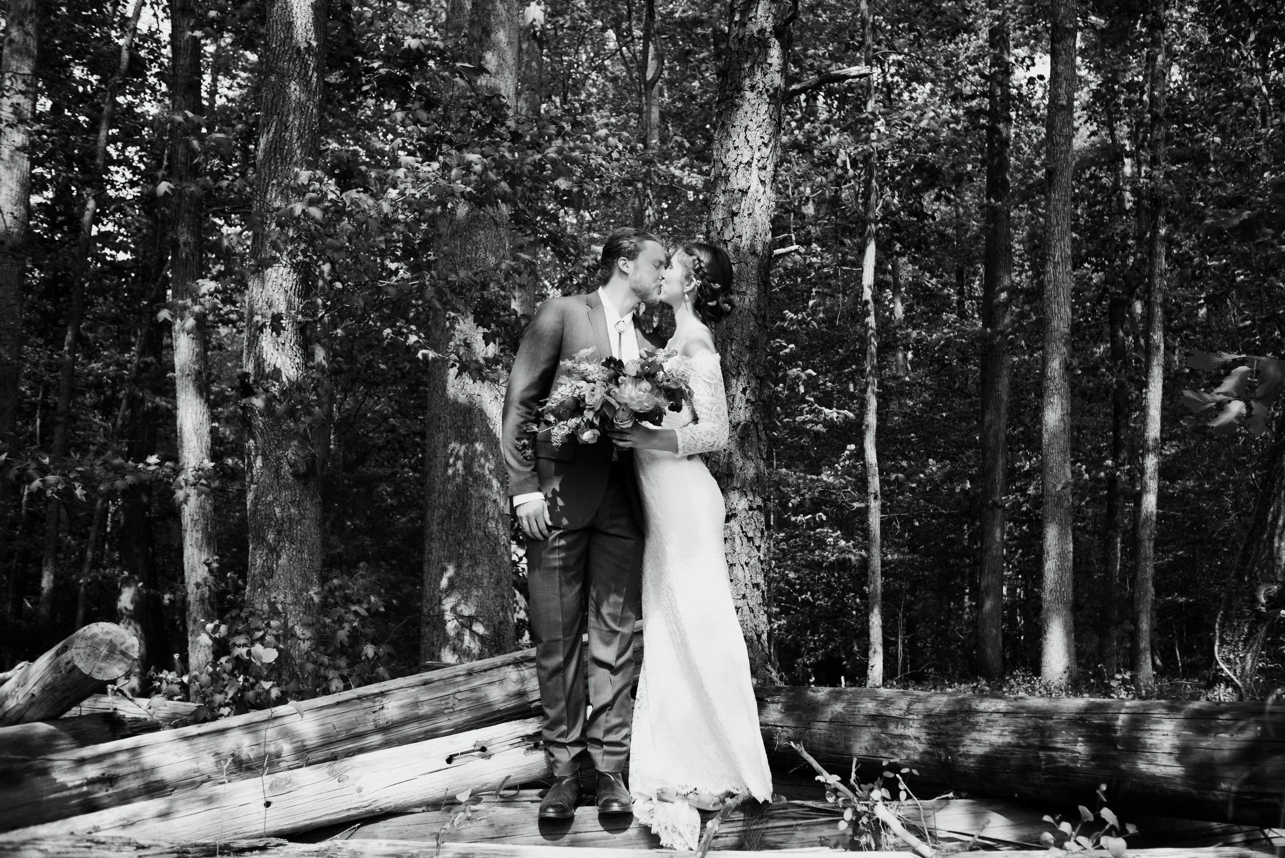 raleigh-elopement-photographer-raleigh-durham-wedding-maddie-and-devin- (40 of 162).jpg