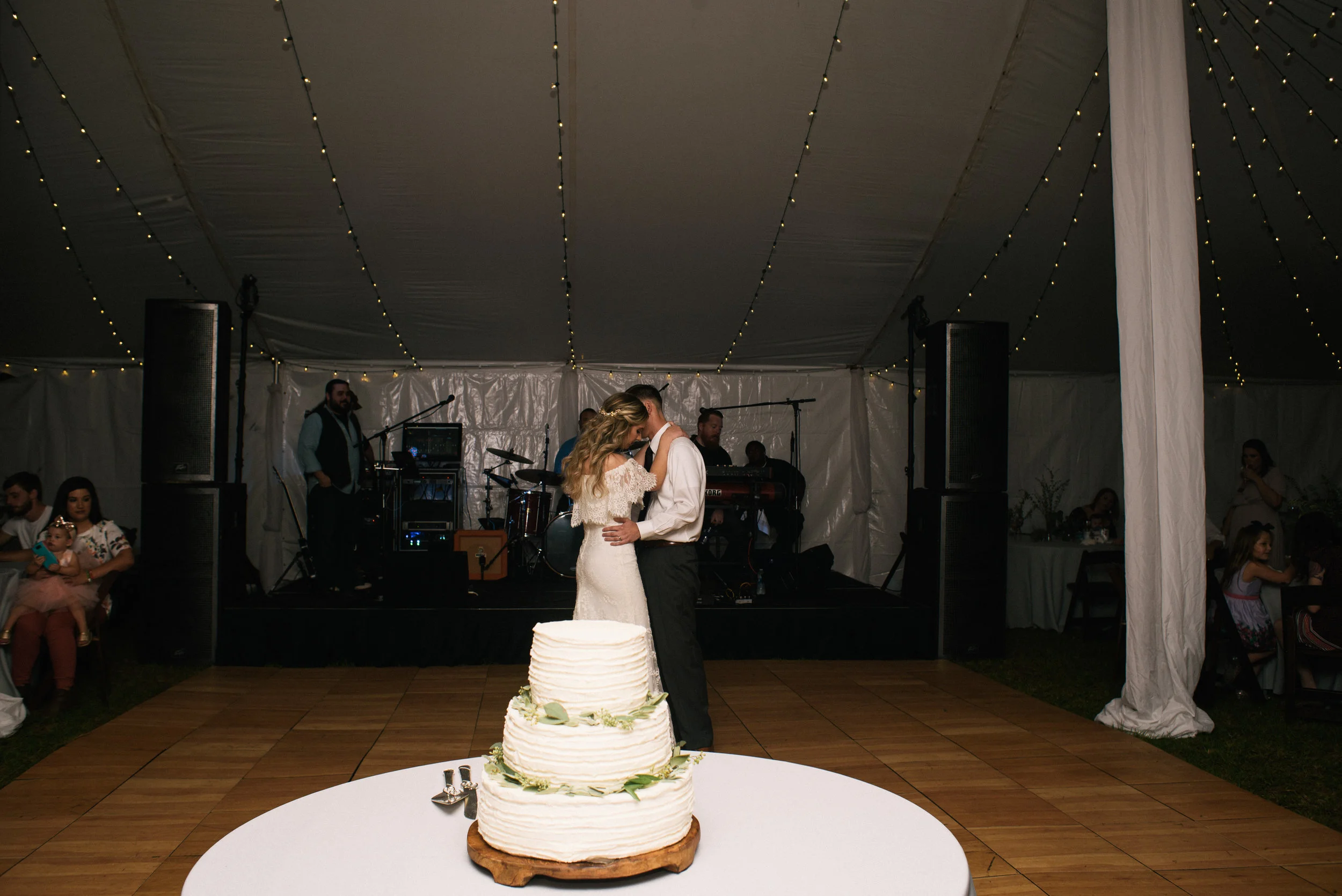 victoria-and-jase-october-wedding-meg-hill-photo- (498 of 149).jpg