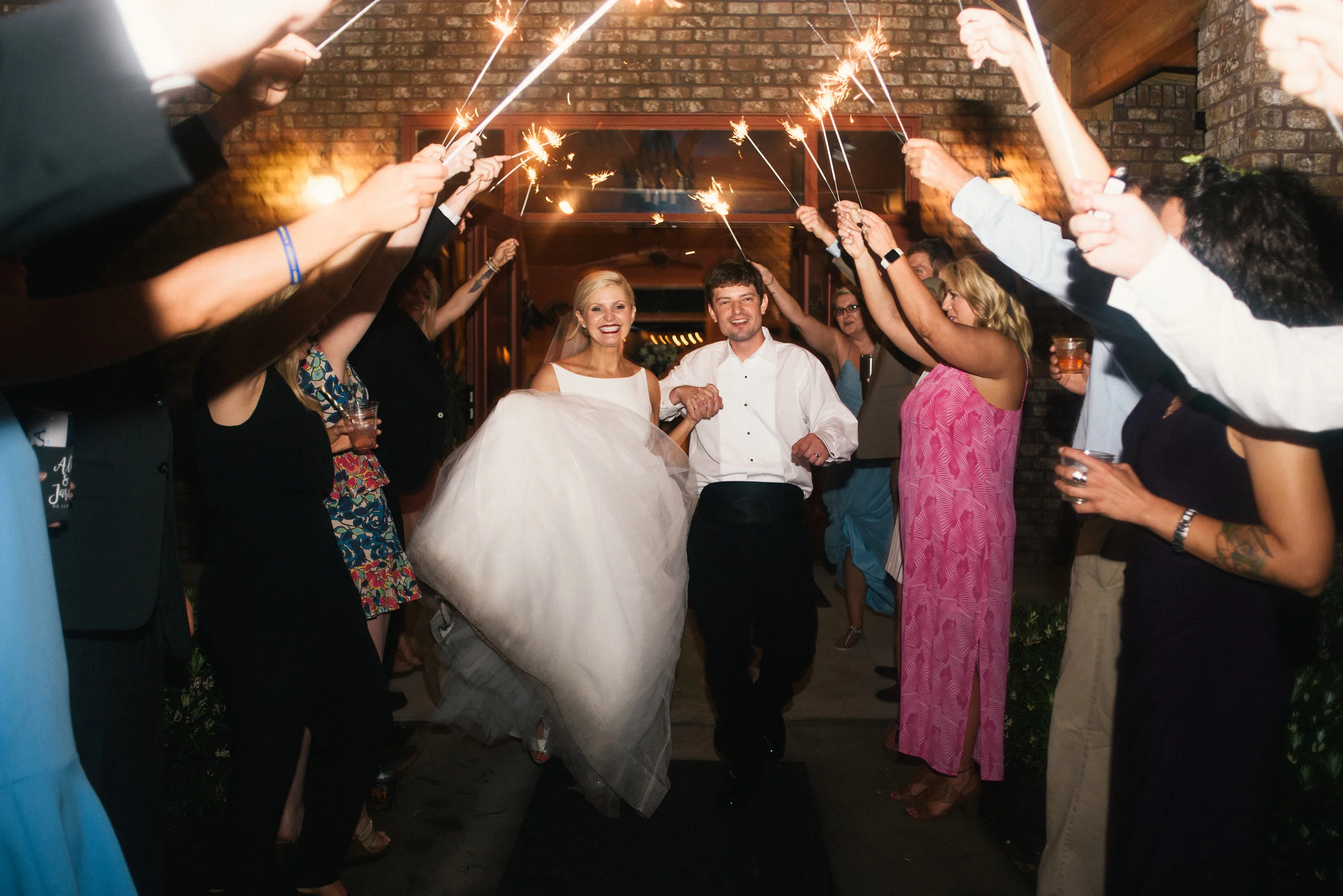 ali-and-jared-savannah-georgia-may-2017-wedding-meg-hill-photo-(799of31).jpg