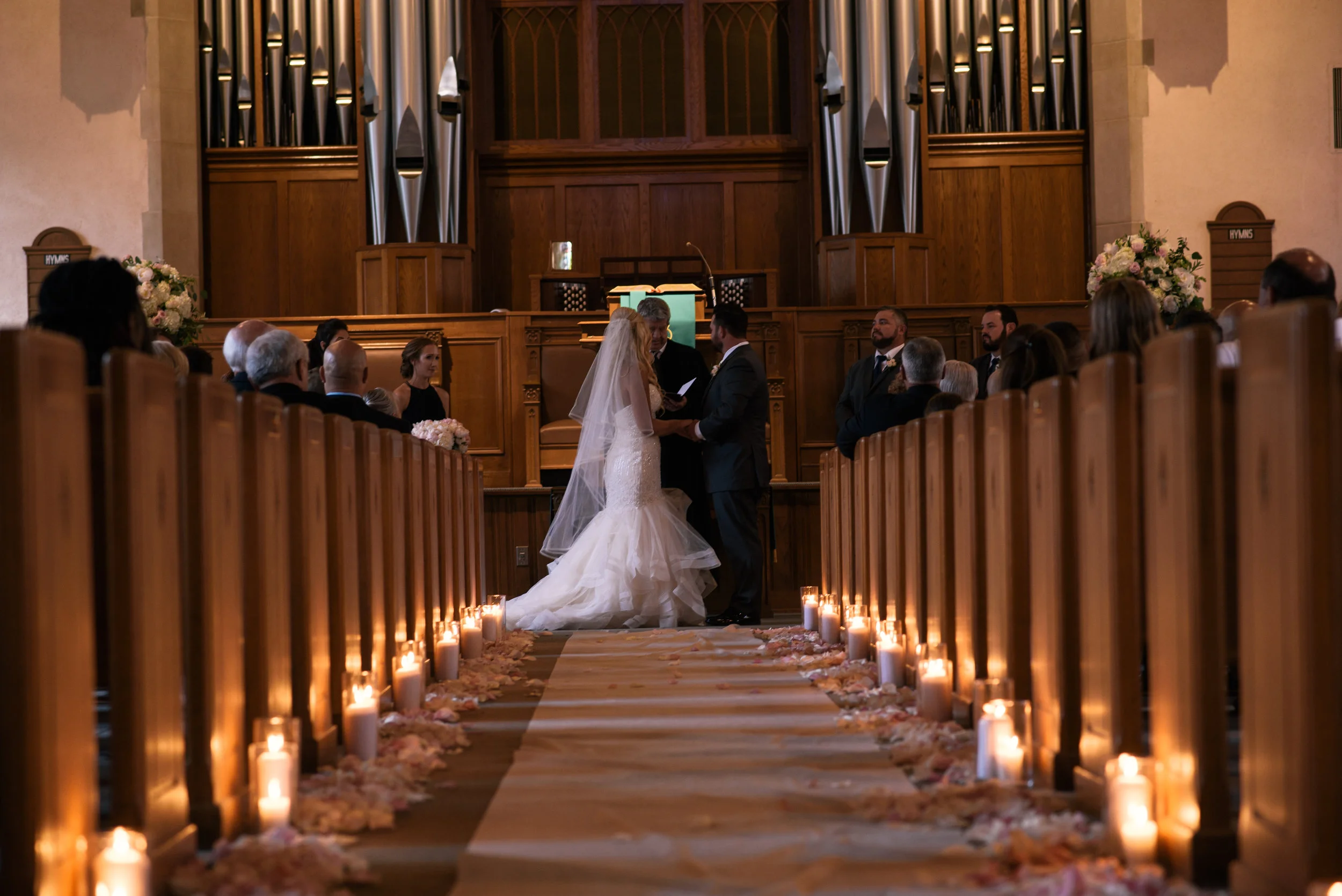 savannah-and-nick-savannah-georgia-july-wedding-meg-hill-photo- (362 of 191).jpg