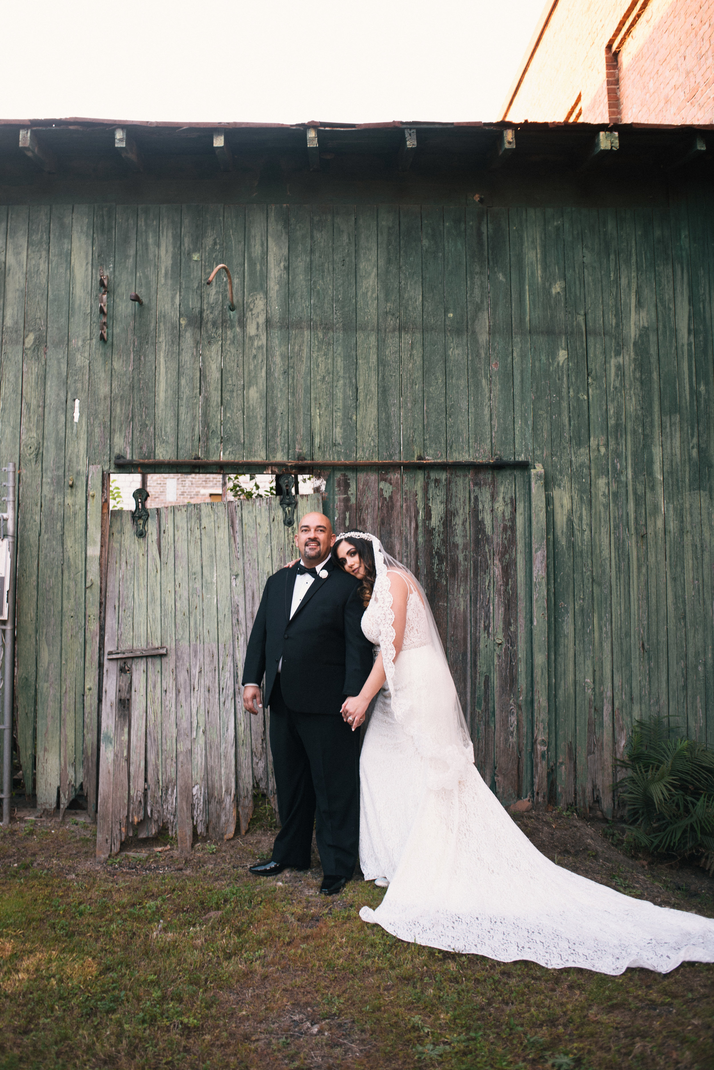 Iggy-and-yesenia-savannah-railroad-museum-wedding-meg-hill-photo- (698 of 1037).jpg