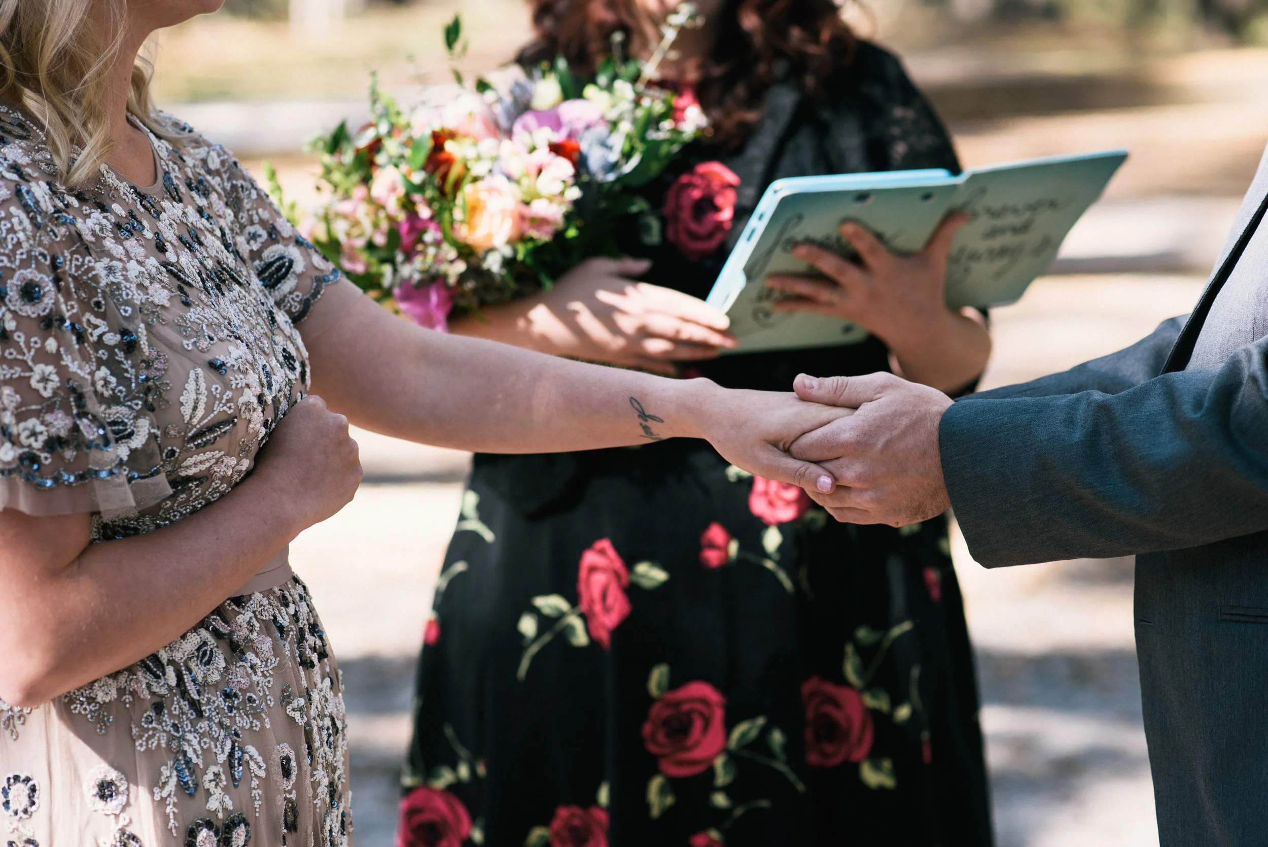 savannah-elopement-photographer-east-coast-elopement-photographer-intimate-wedding-photographer-savannah-georgia