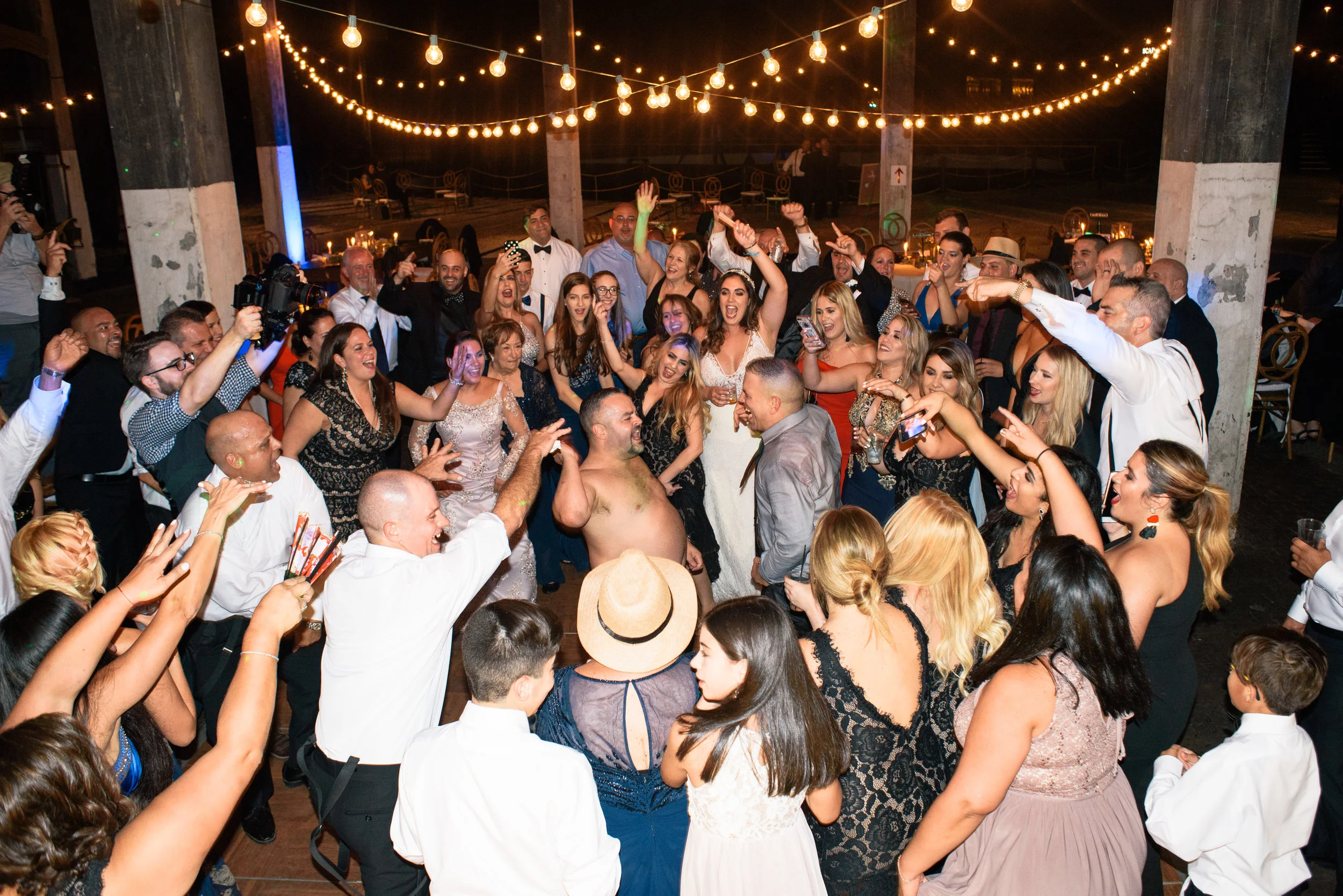 Iggy-and-yesenia-savannah-railroad-museum-wedding-meg-hill-photo- (960 of 1037).jpg