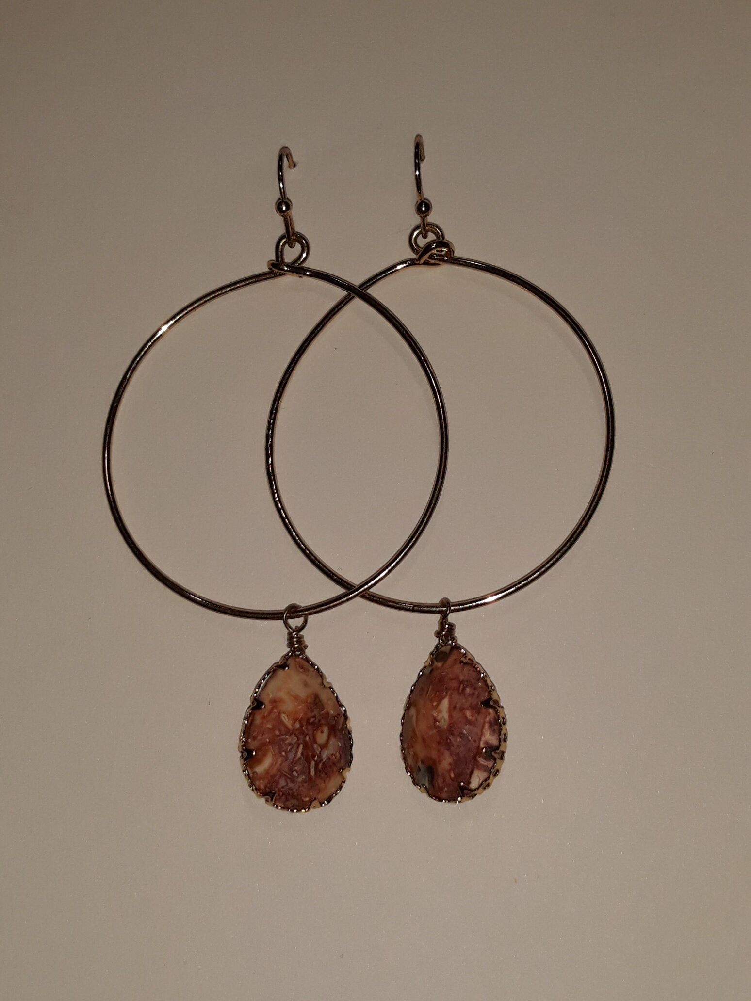 MY006 Earrings, hoops w/ coral color teardrop bead