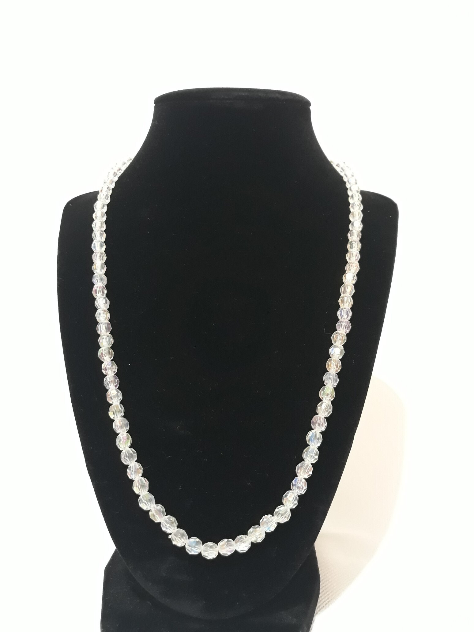 KR001 Necklace, plastic opalescent beads