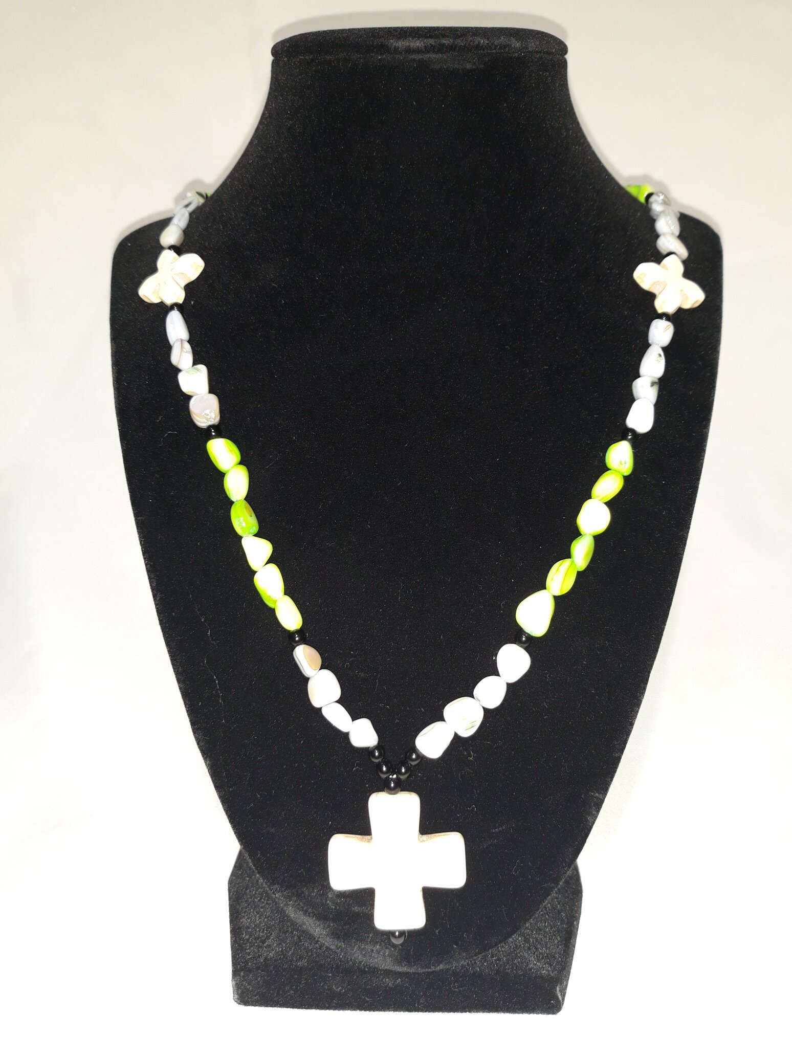 ES002 Necklace w/Cross Pendant, green &amp; grey beads