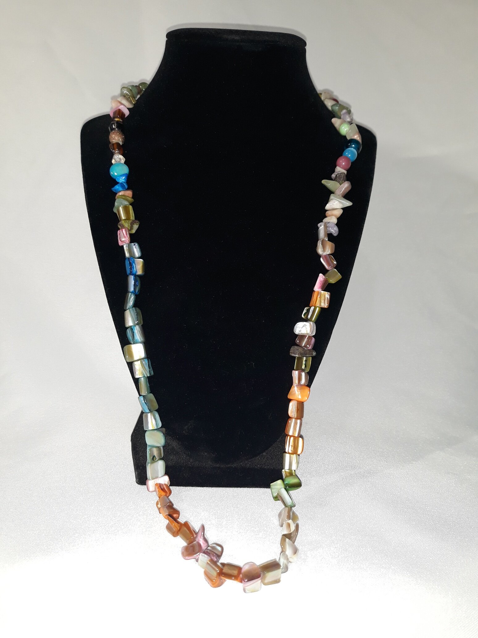 KR003 Necklace, multi-mix of beads