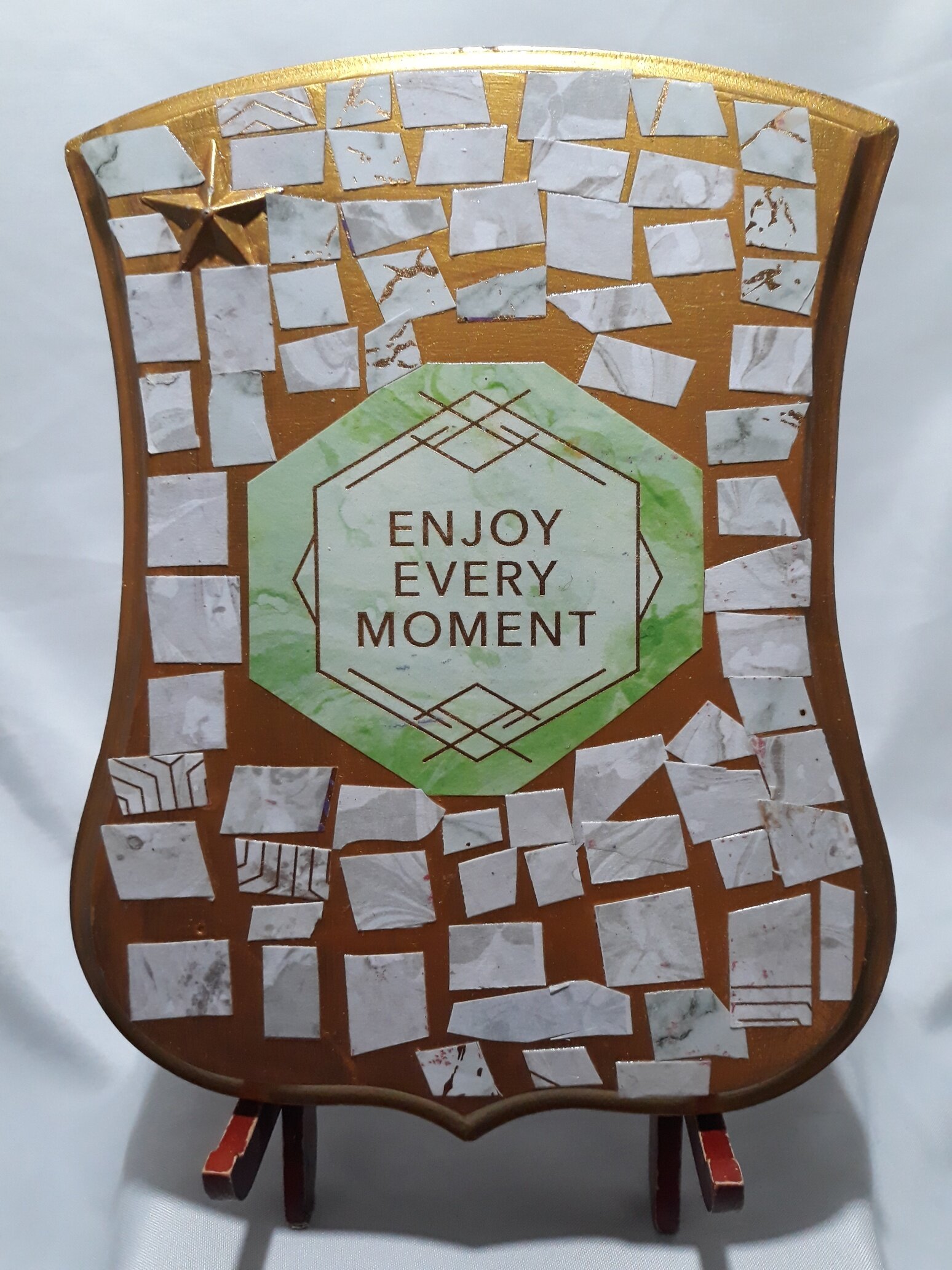 RB001 Paper Mosaic Picture Plaque "Enjoy Every Momment"