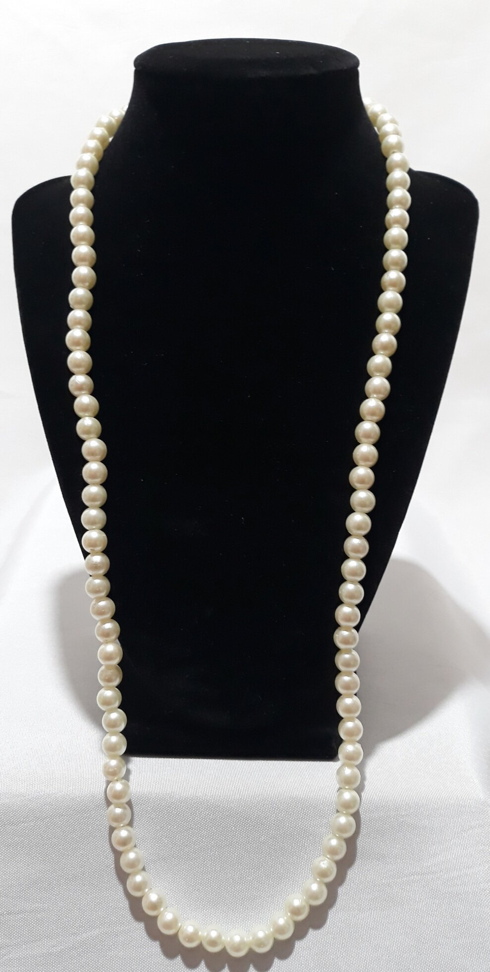KR002 Necklace, faux pearls