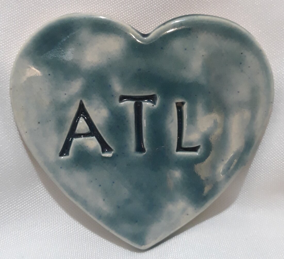 NBV005 Ceramic Heart "ATL", magnet, dark blue &amp; white