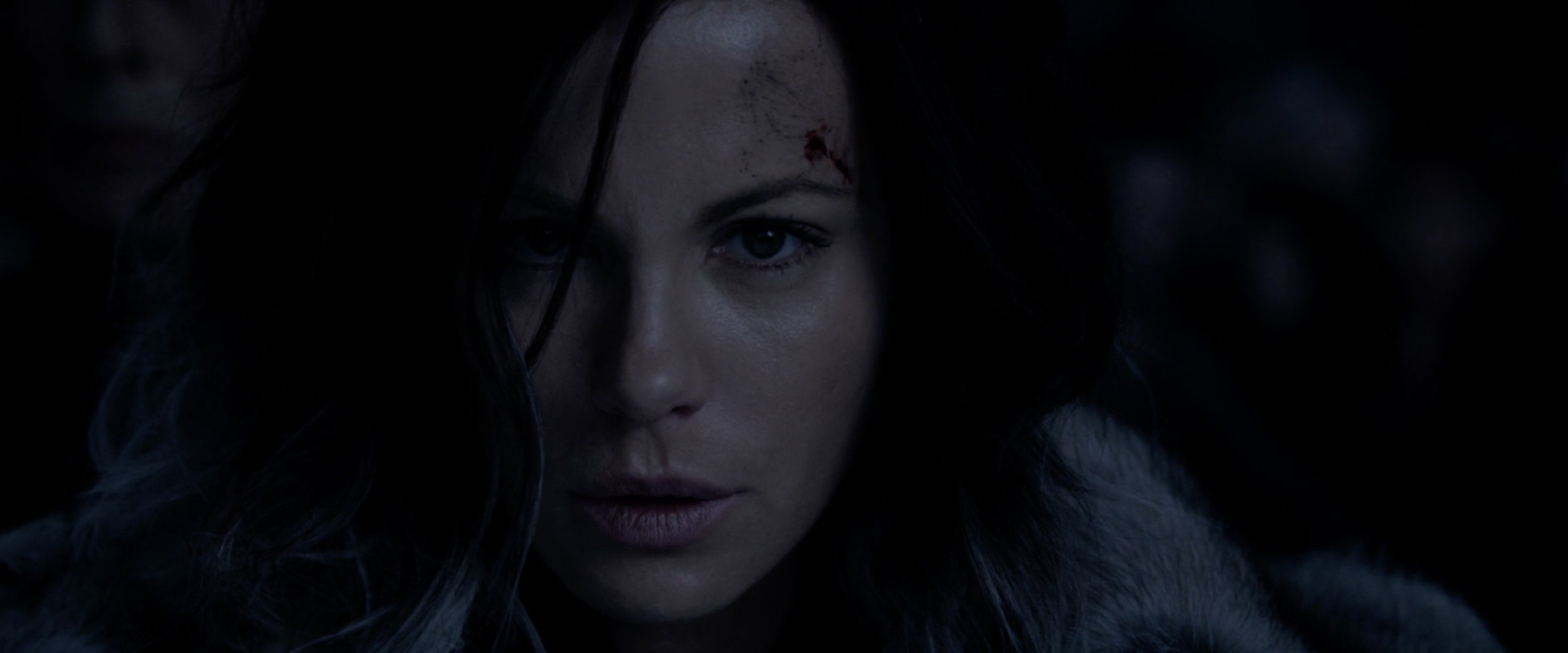 Underworld_BloodWars_55.jpg