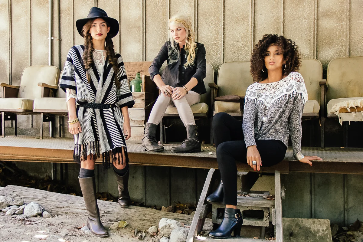 EST. EDITORIALS: The Farmer's Daughters (with Behind-The-Scene Video) 