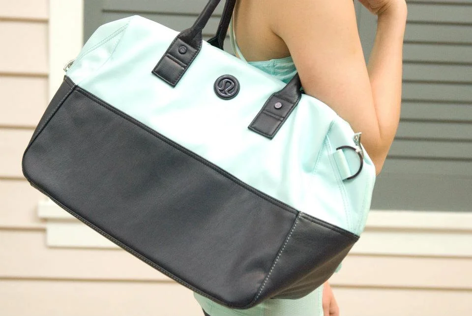 FIVE MUST-HAVES FOR YOUR GYM BAG