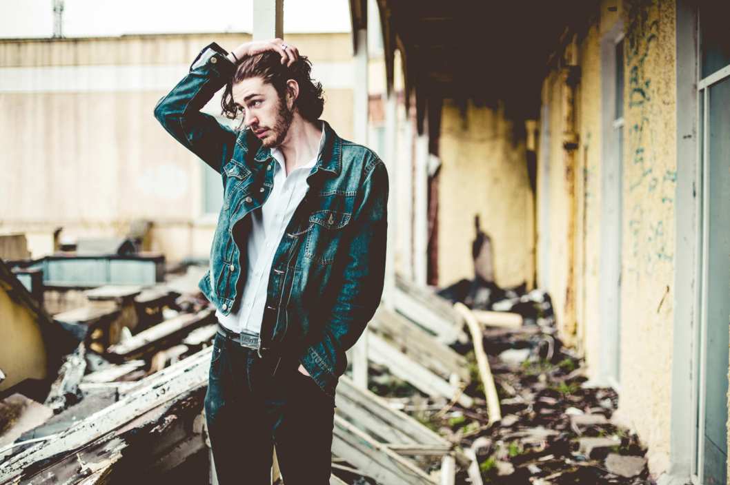 Need to Know Artist: Hozier on Established California - Image by: Dara Munnis