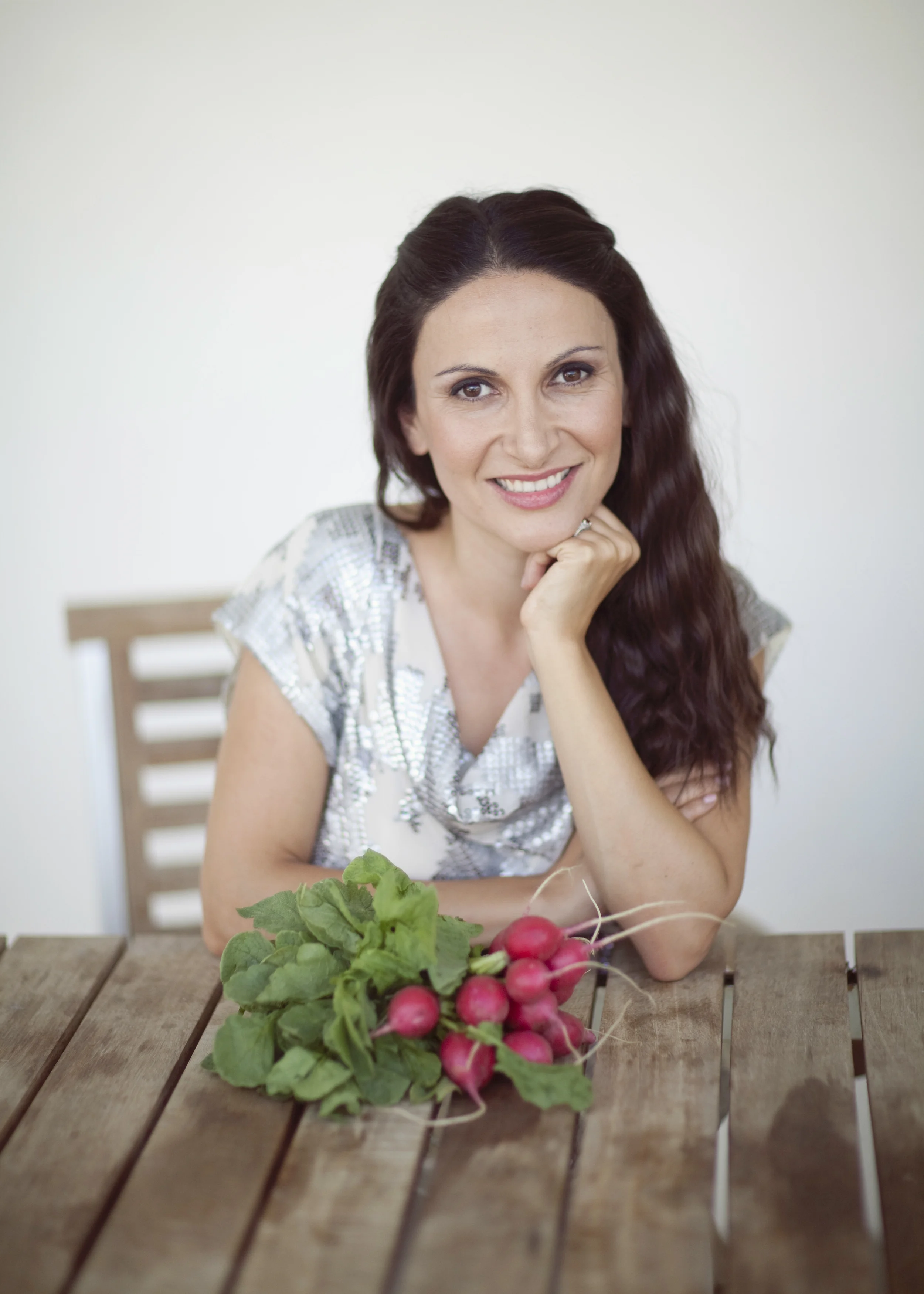 MEET OUR NOVEMBER GUEST EDITOR, ARSY: THE WOMAN BEHIND RUBIES AND RADISHES