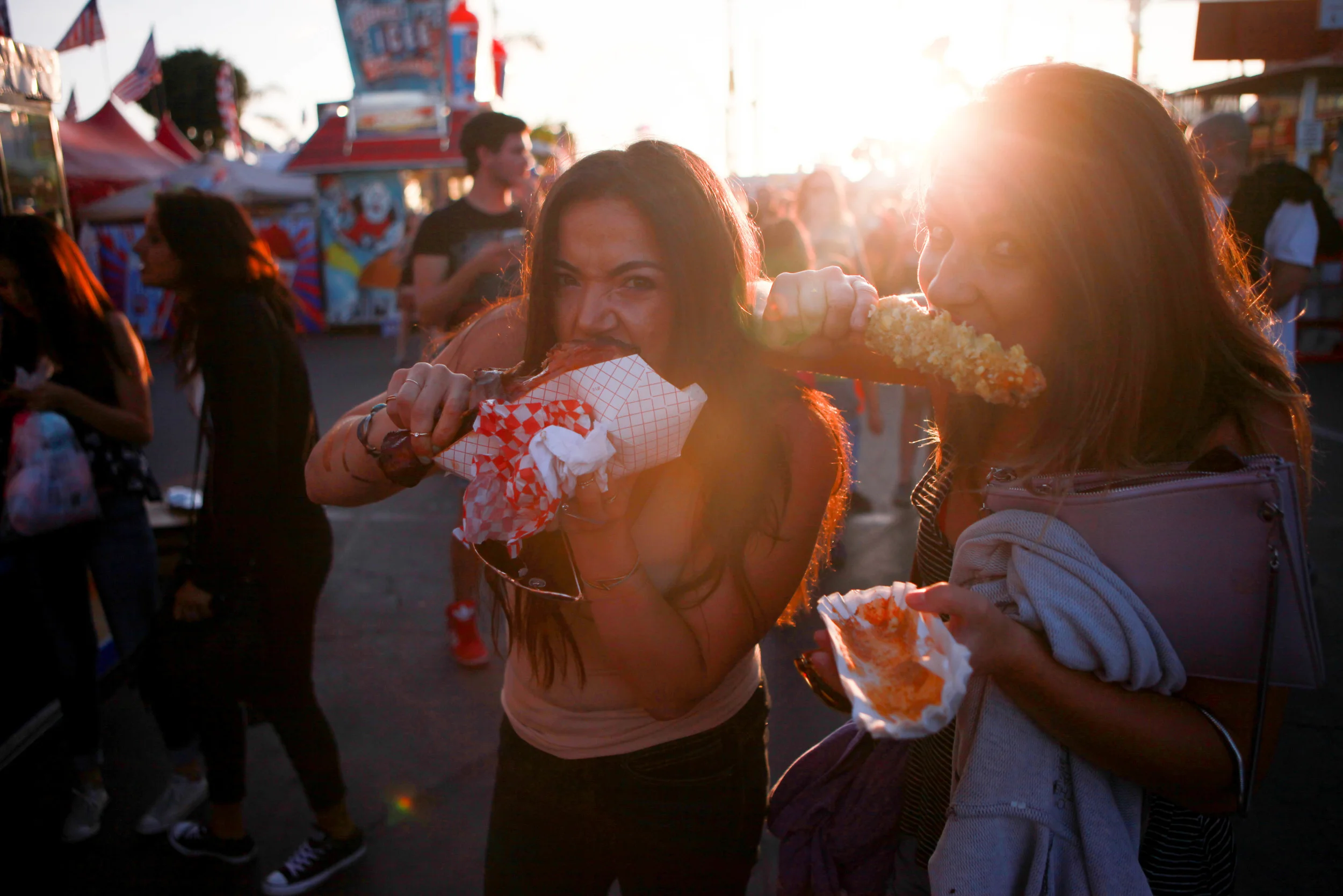 AW_0061815_Friendsatthefair-9.jpg