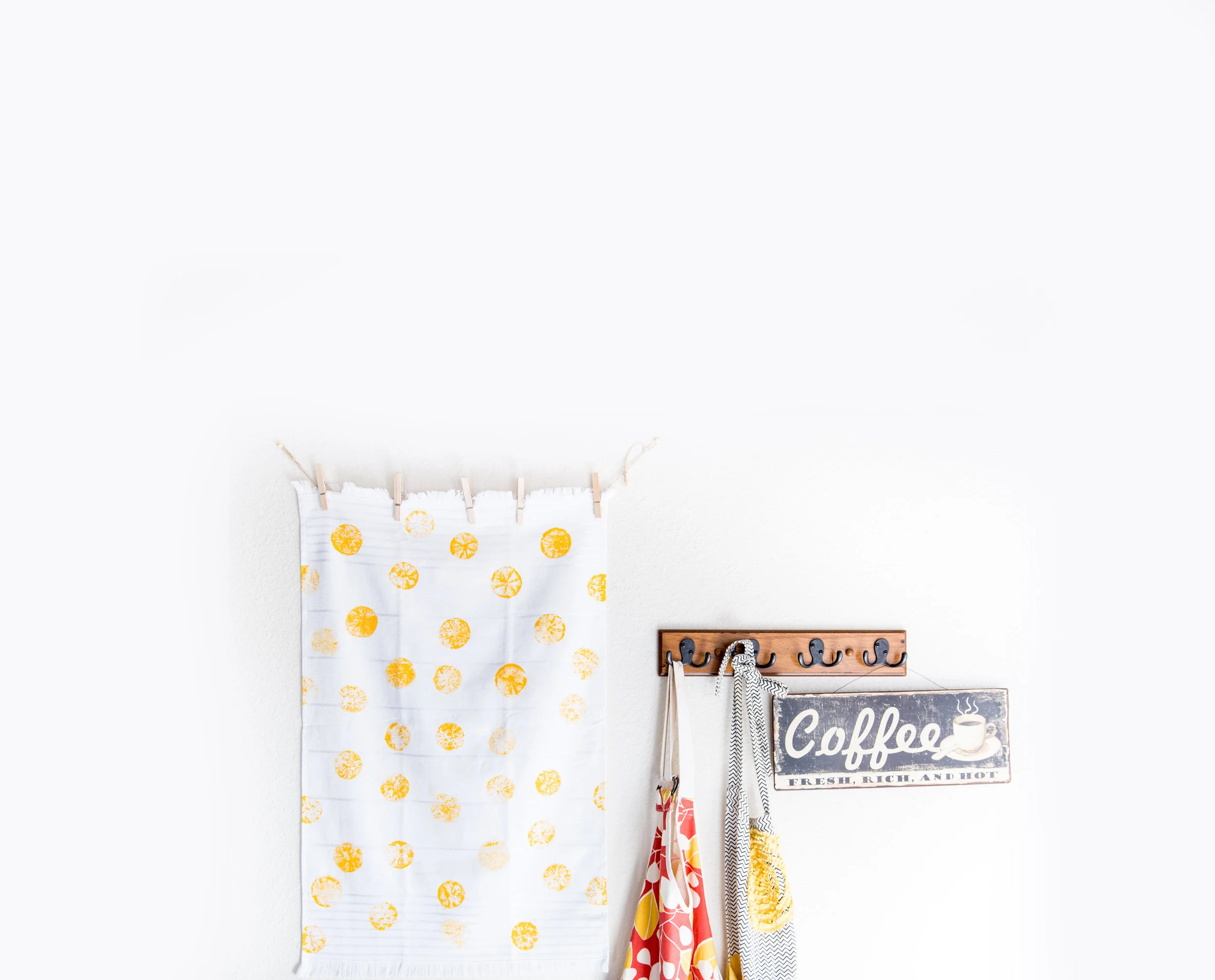 DIY: Citrus Printed Towels from Dulcet Creative