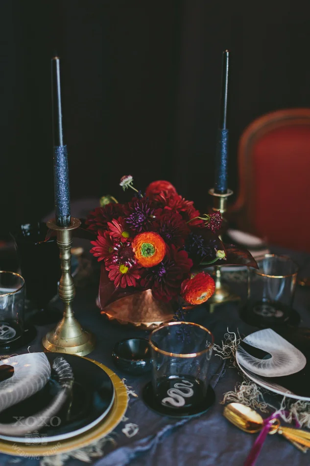 Established California :: Hosting A Hauntingly Beautiful Halloween Dinner Party