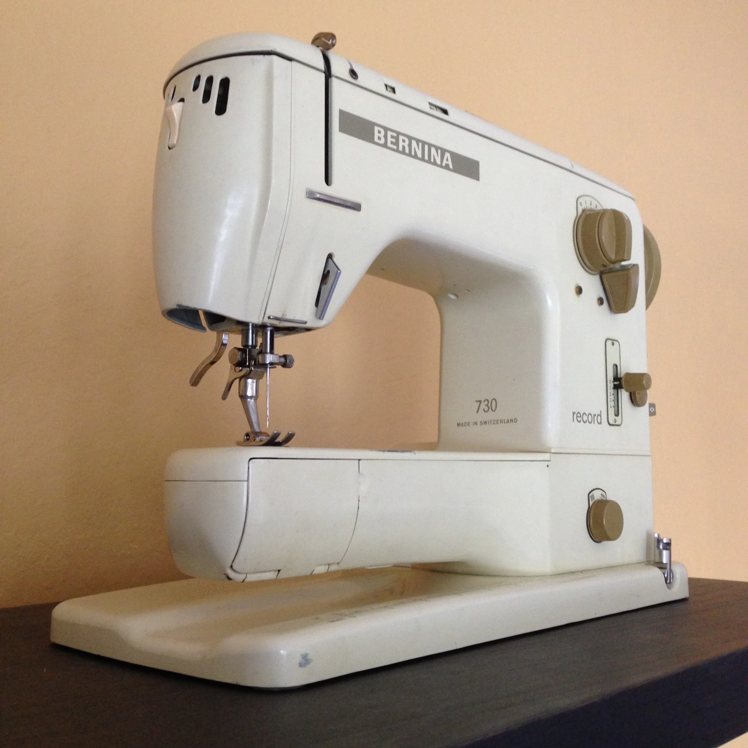 Bernina 730 Record Review