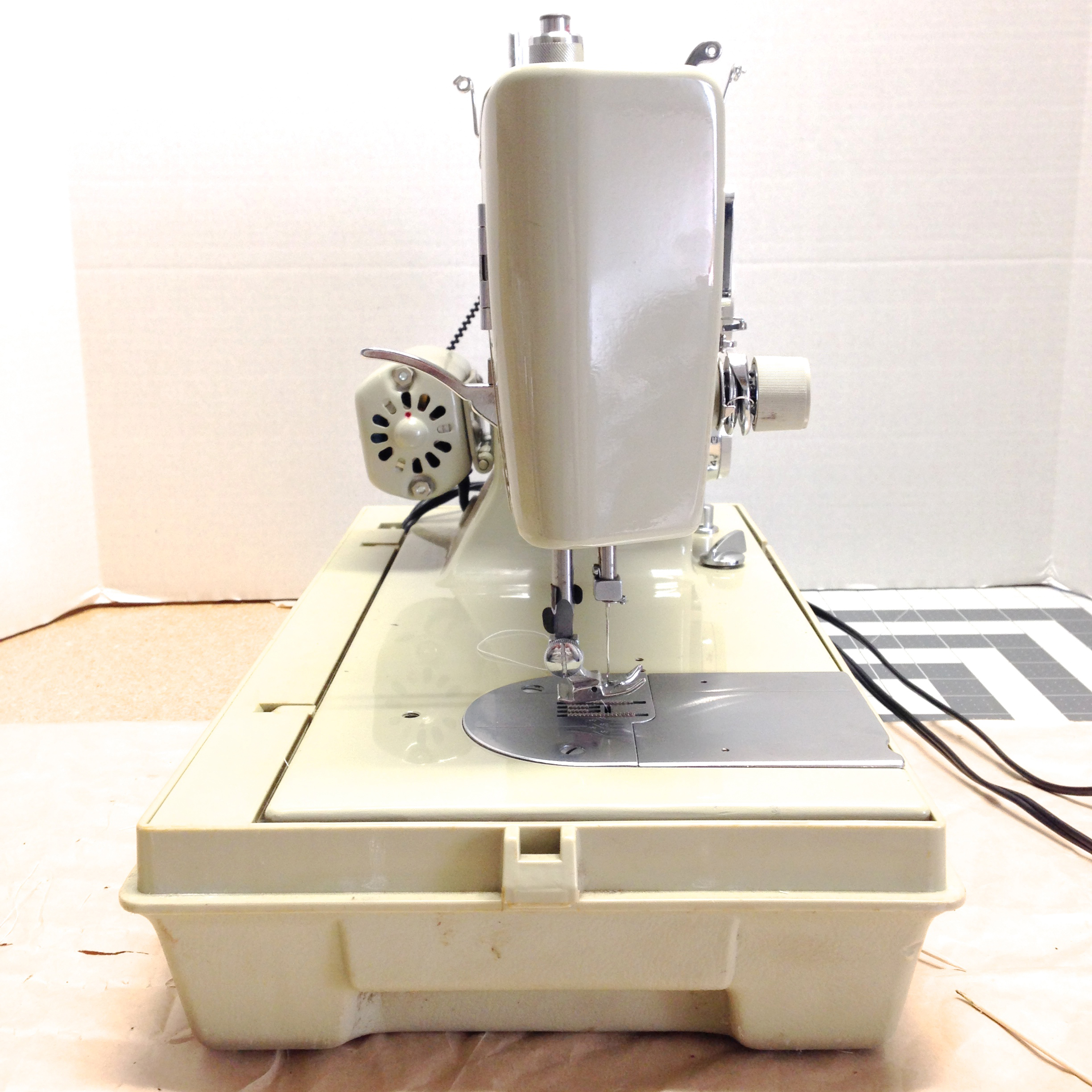 Sears Kenmore Model 158.151 sewing machine. Light and motor work, needle  does not go up/down. - AAA Auction and Realty