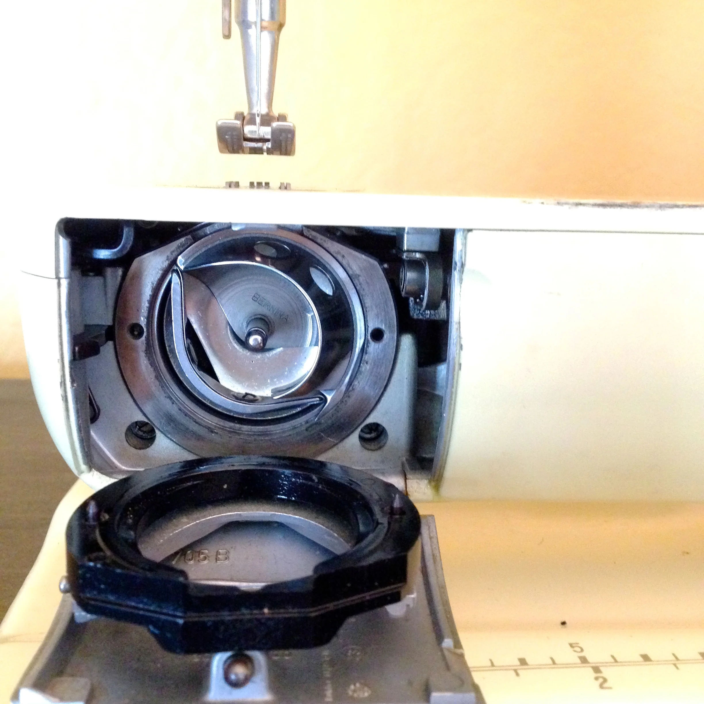 Bernina front loading oscillating hook