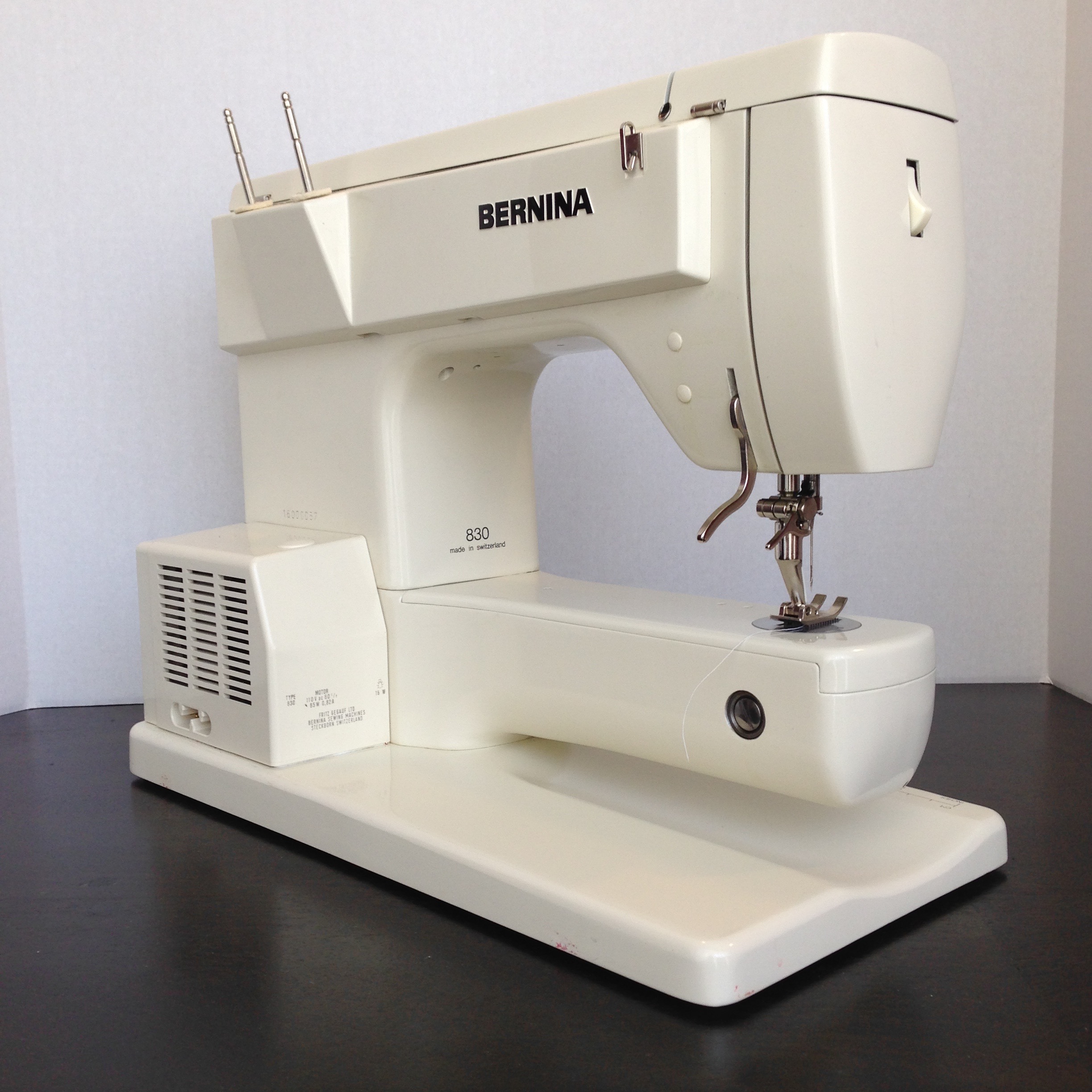 Bernina 830 Record Review — Ashley and the Noisemakers
