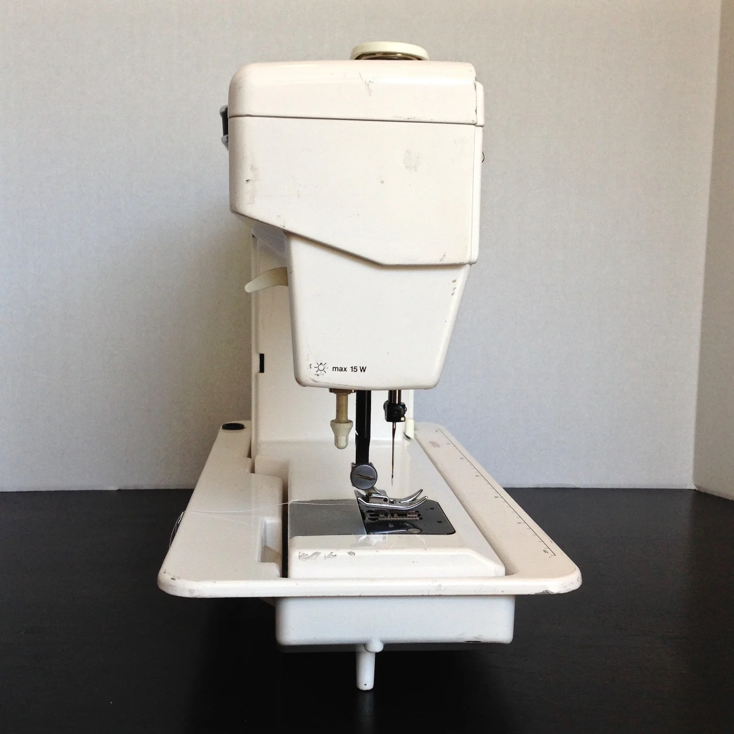 Elna Carina Electronic SU Duplex Review — Ashley and the Noisemakers