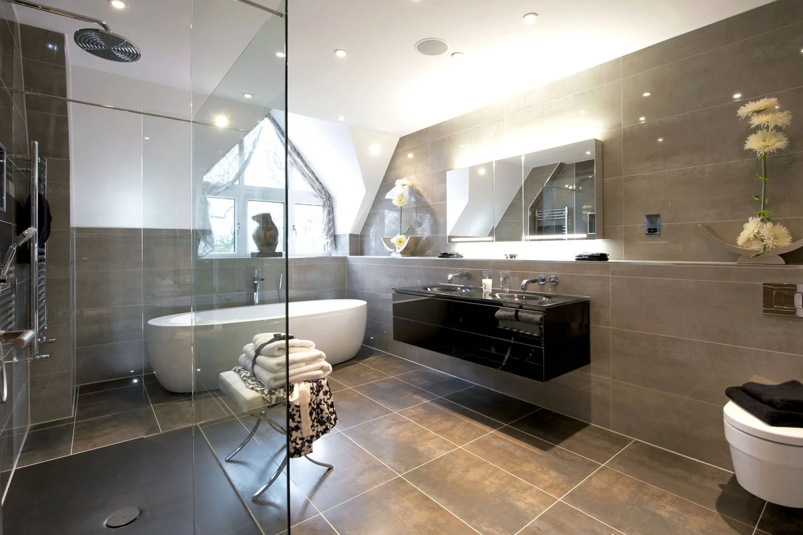shower screen 3.jpg