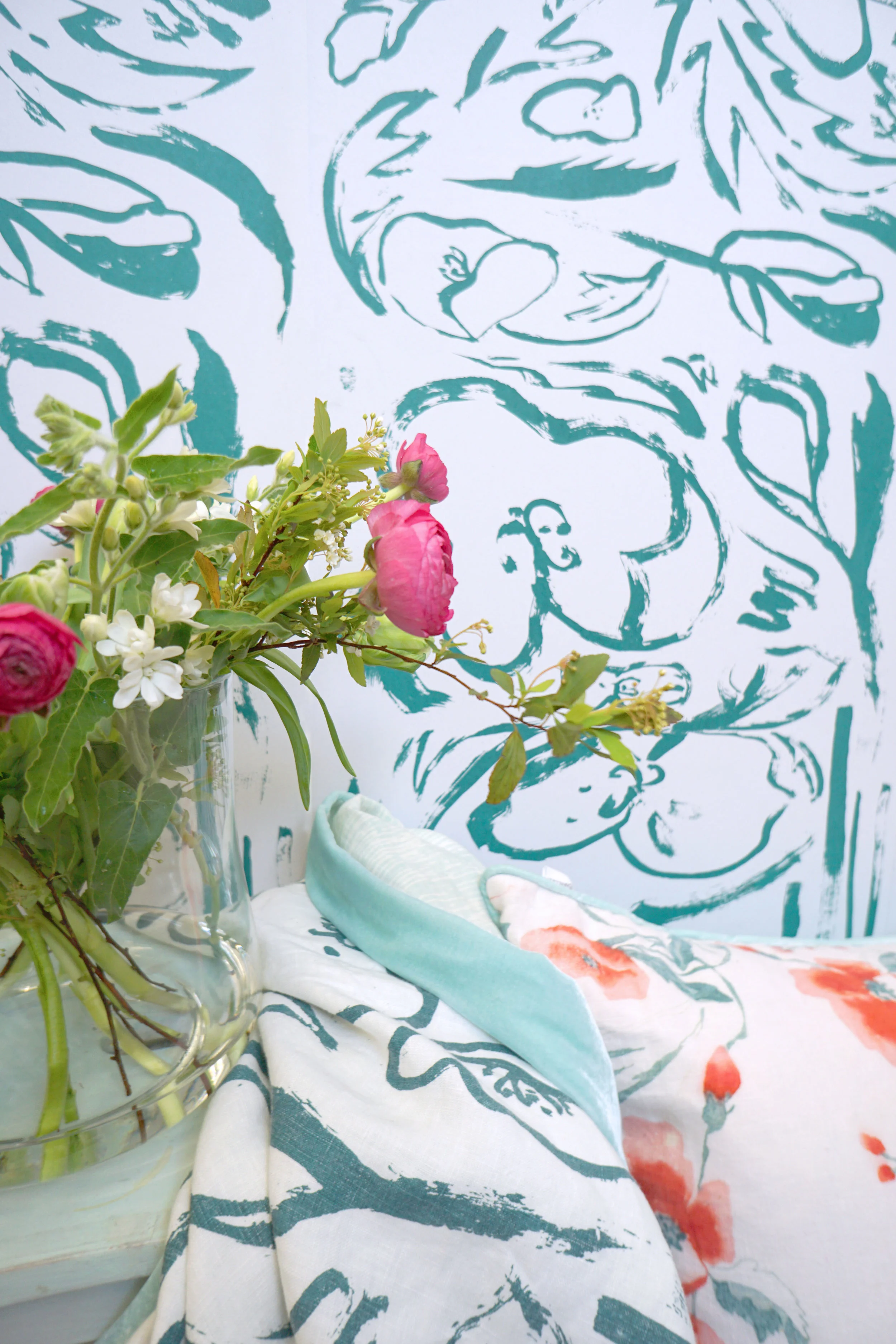 Flower screen printed wallpaper on katiecharleson.com