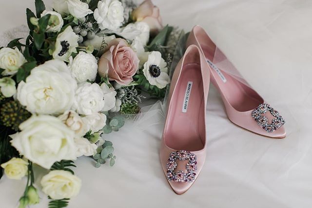 The bride getting ready has always been one of my favourite parts of the wedding day... so many beautiful details and genuine moments of excitement and anticipation to capture. I can never get enough!